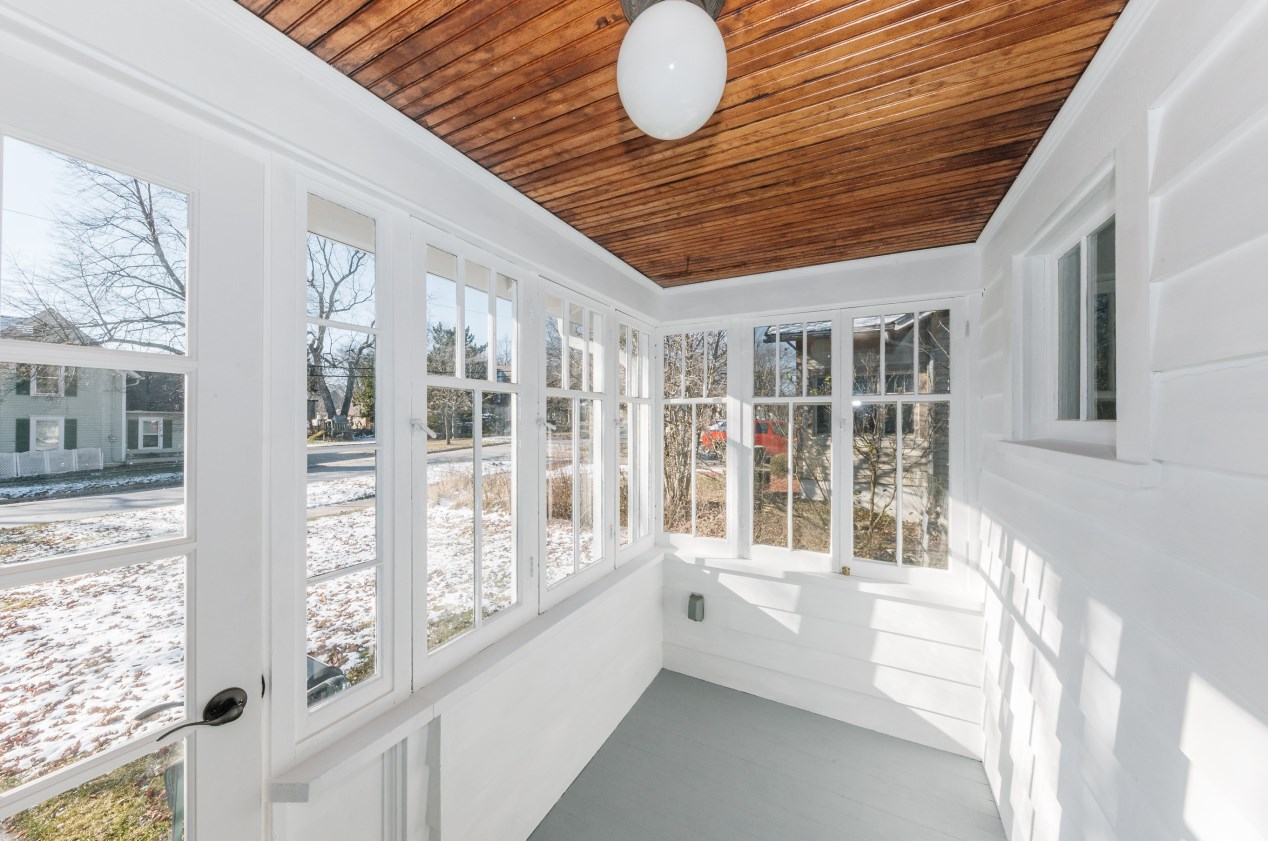 617 Parish St, Delavan, WI 53115-1242