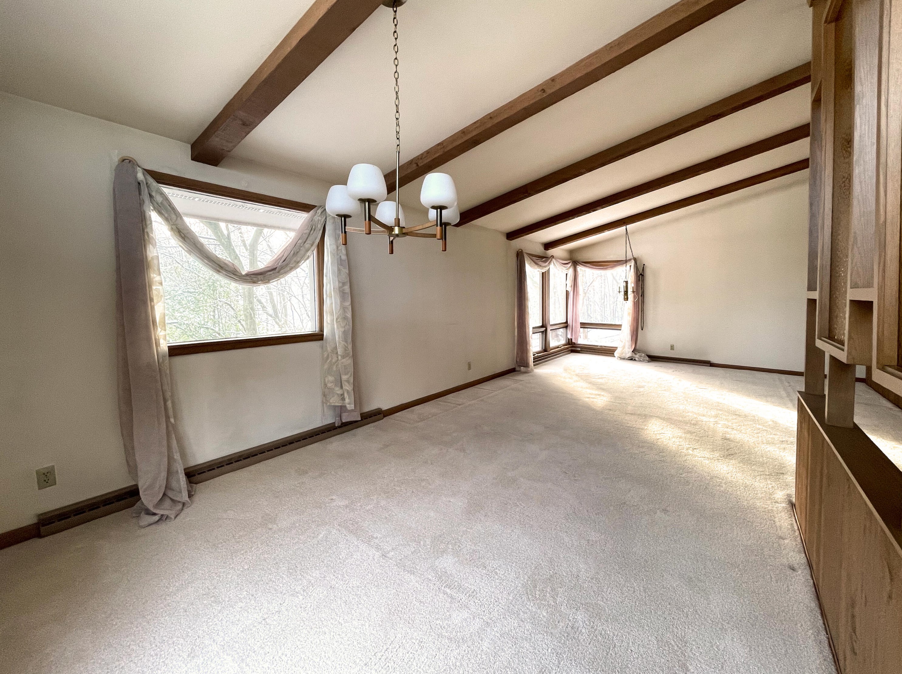 18215 Bonnie Ln, Brookfield, WI 53045