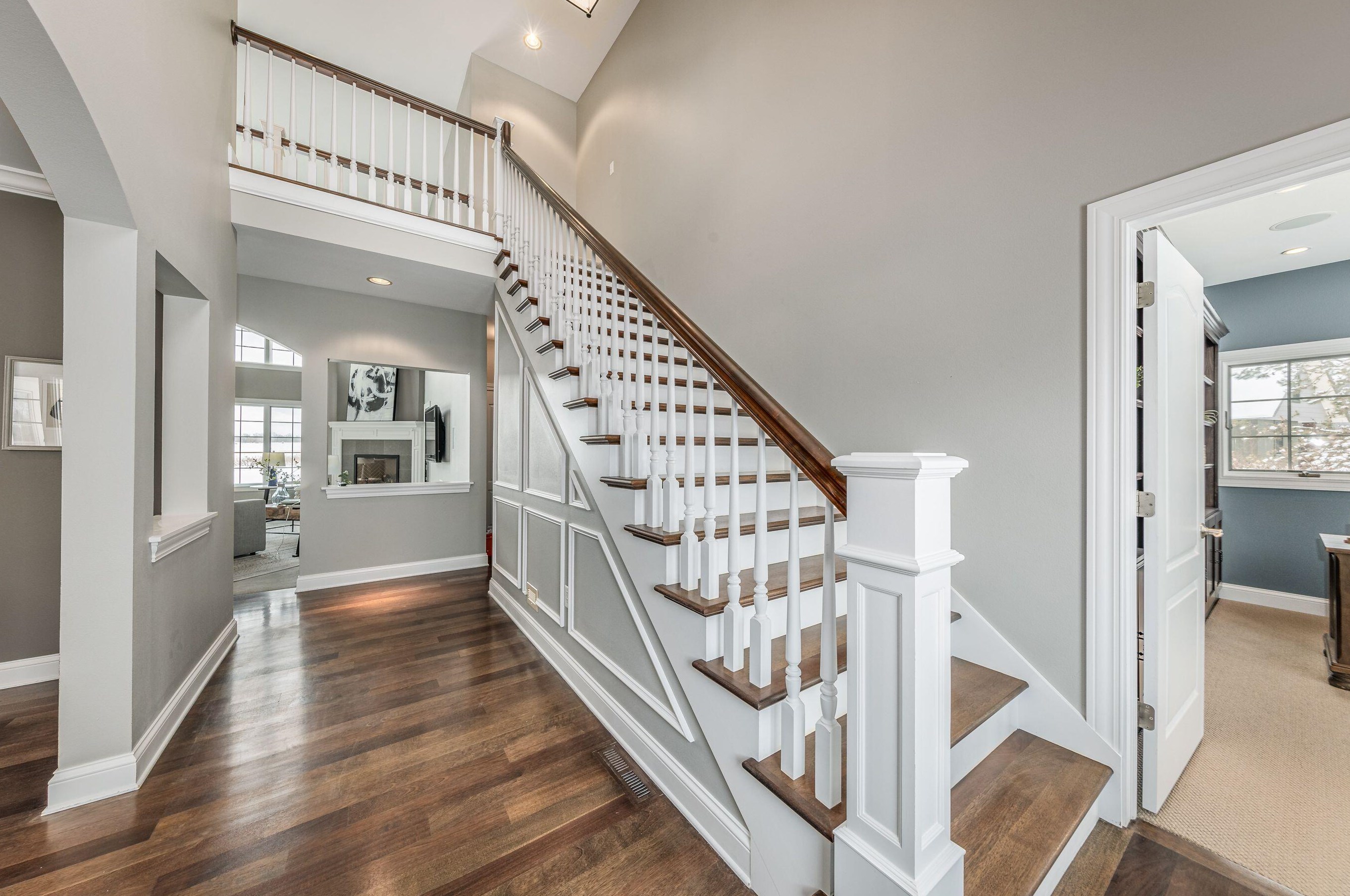 844 Woodthrush Ln, Colgate, WI 53017