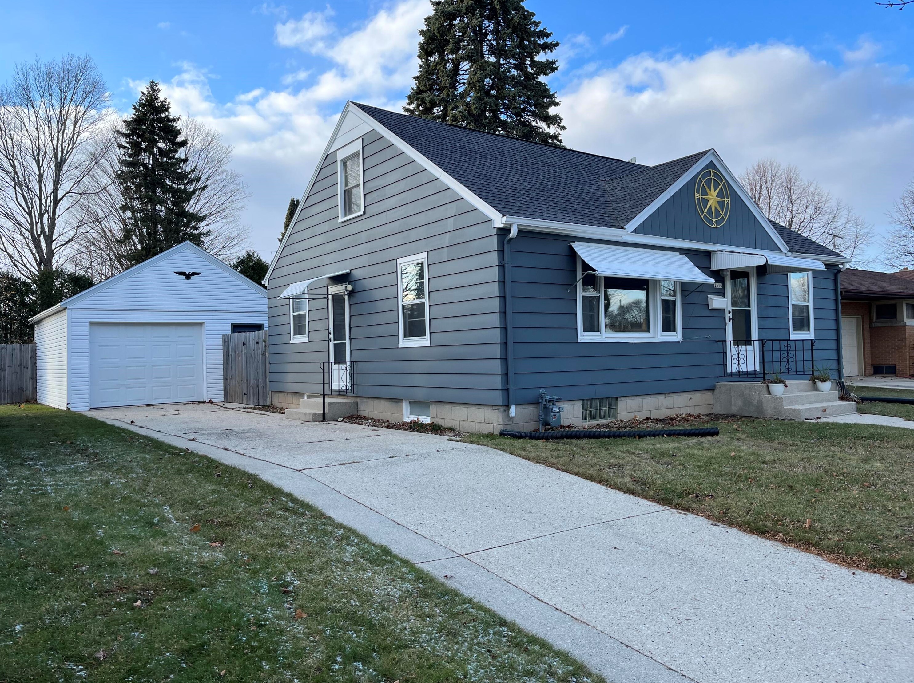 2514 Henry St, Sheboygan, WI 53081