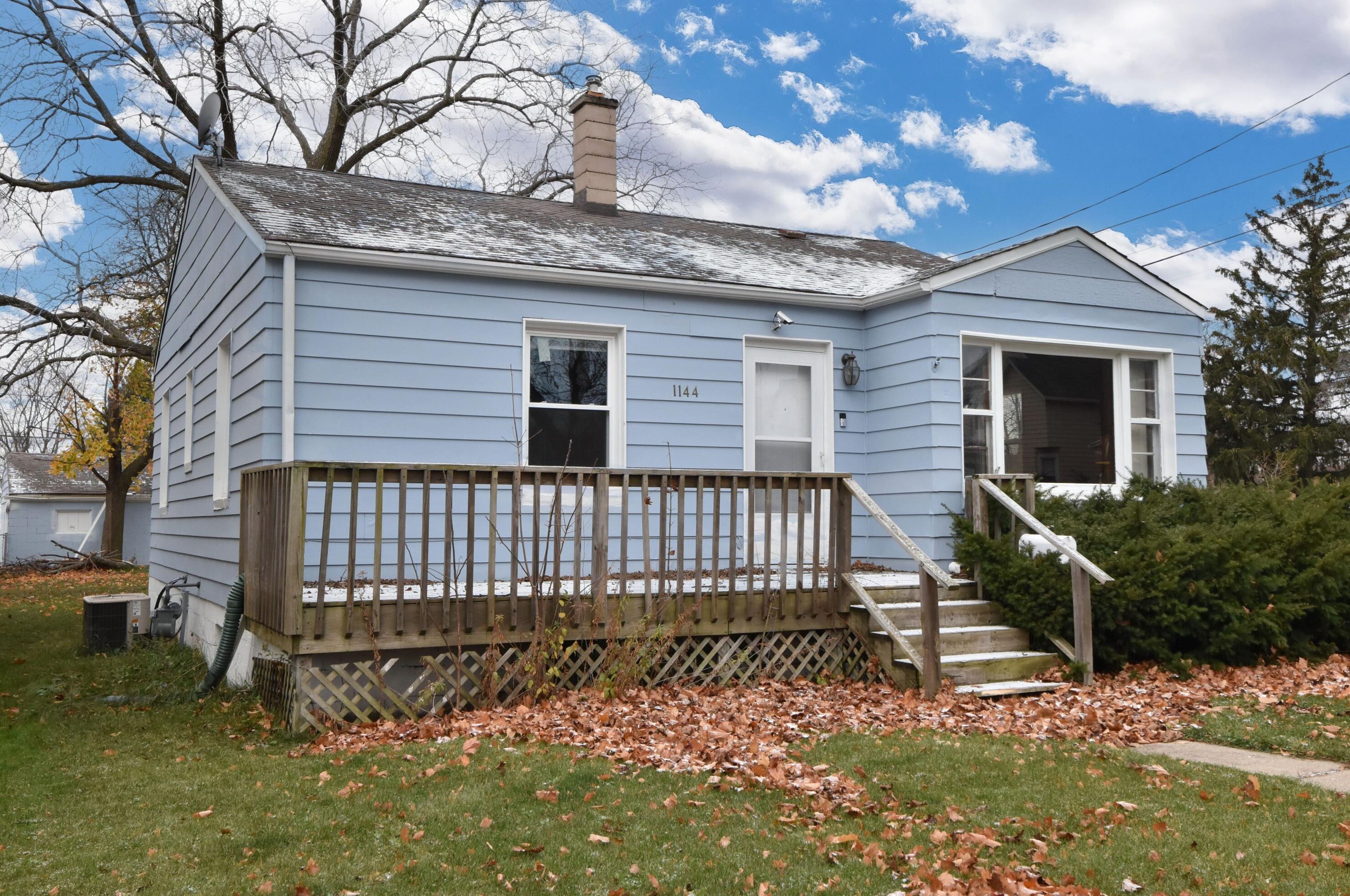 1144 David St, Racine, WI 53404-2802