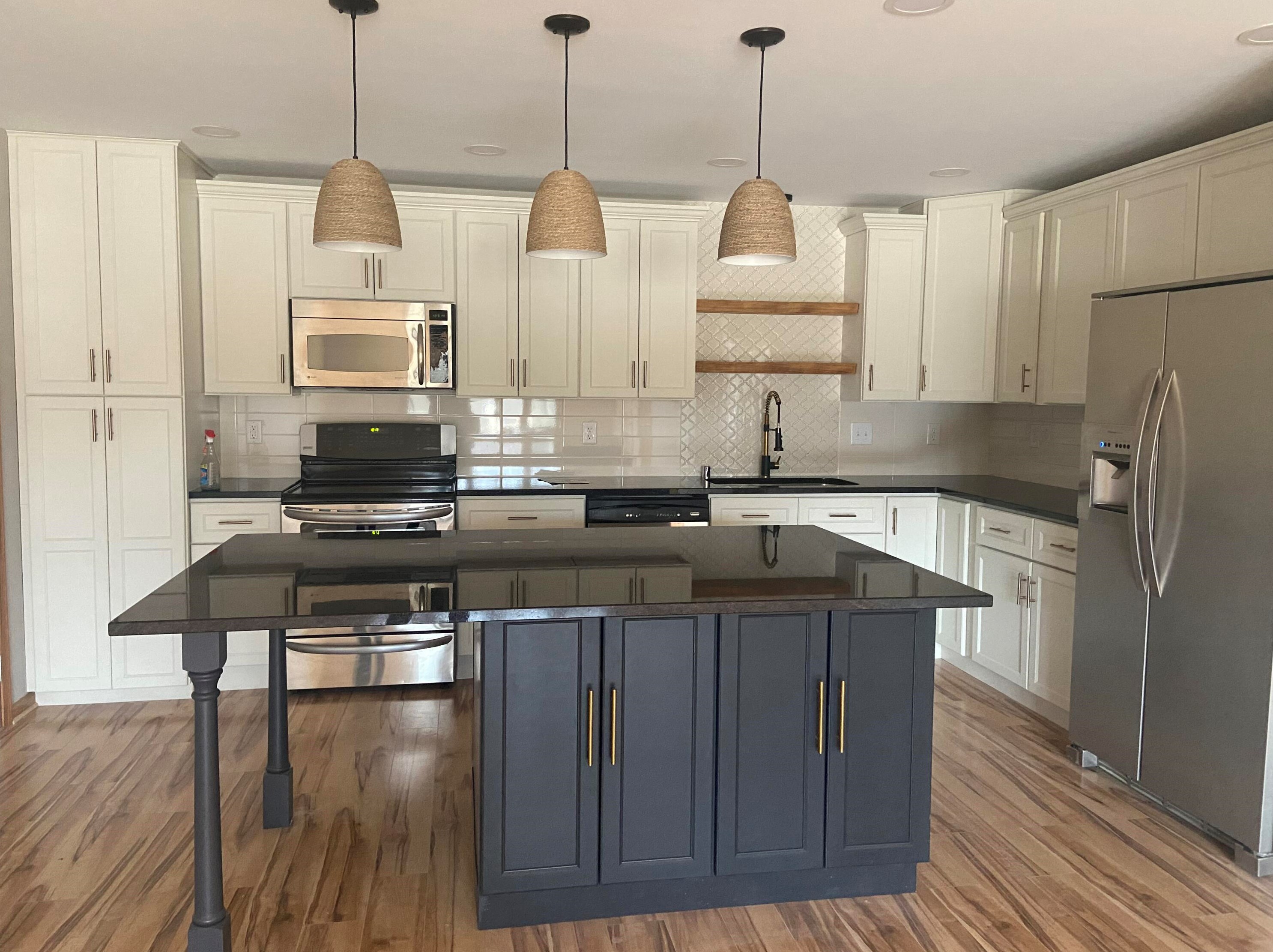 8604 14th Ave, Kenosha, WI 53143