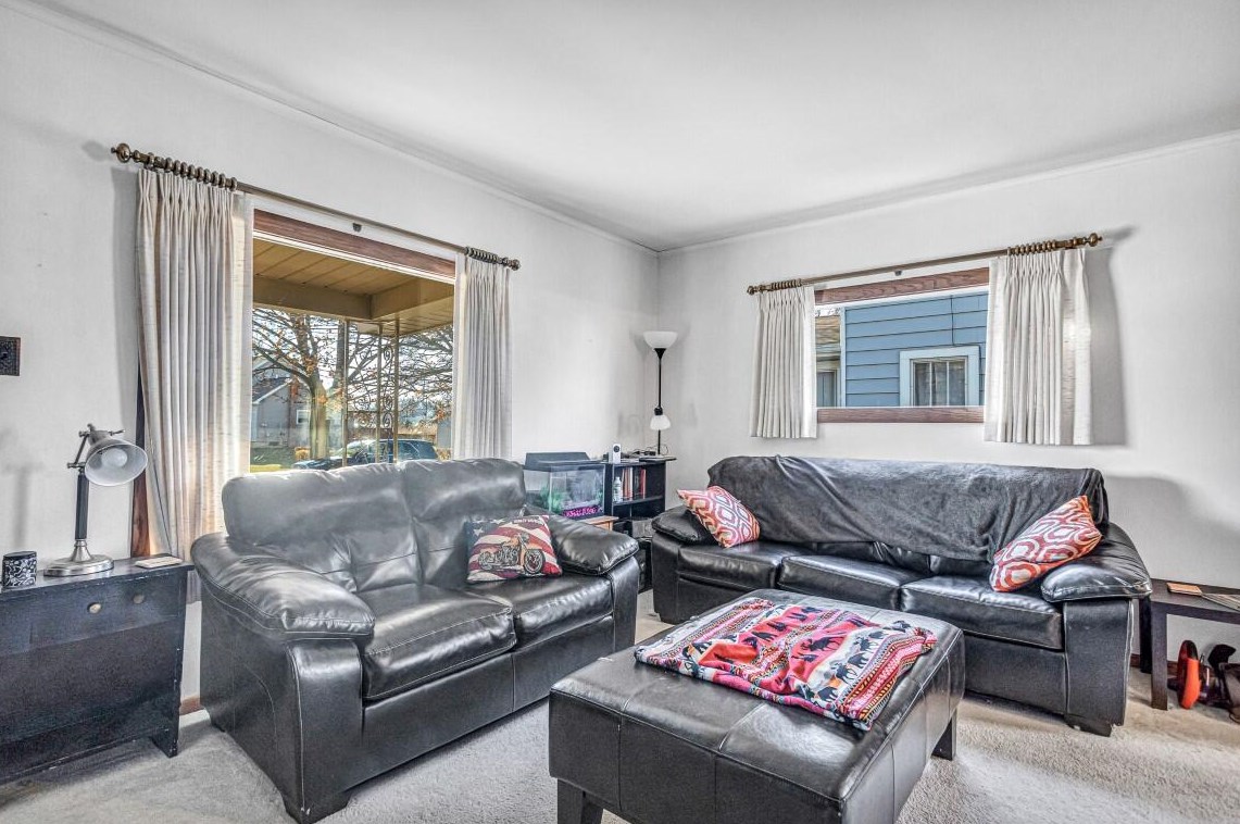 1636 Main Ave, Sheboygan, WI 53083