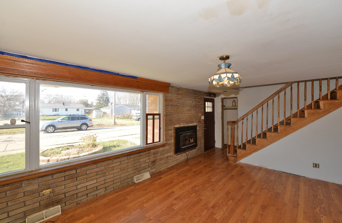 6033 56th Ave, Kenosha, WI 53142