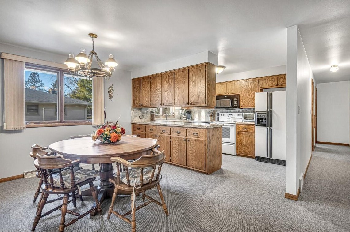 1304 Carmen Ave, Sheboygan, WI 53081-7520