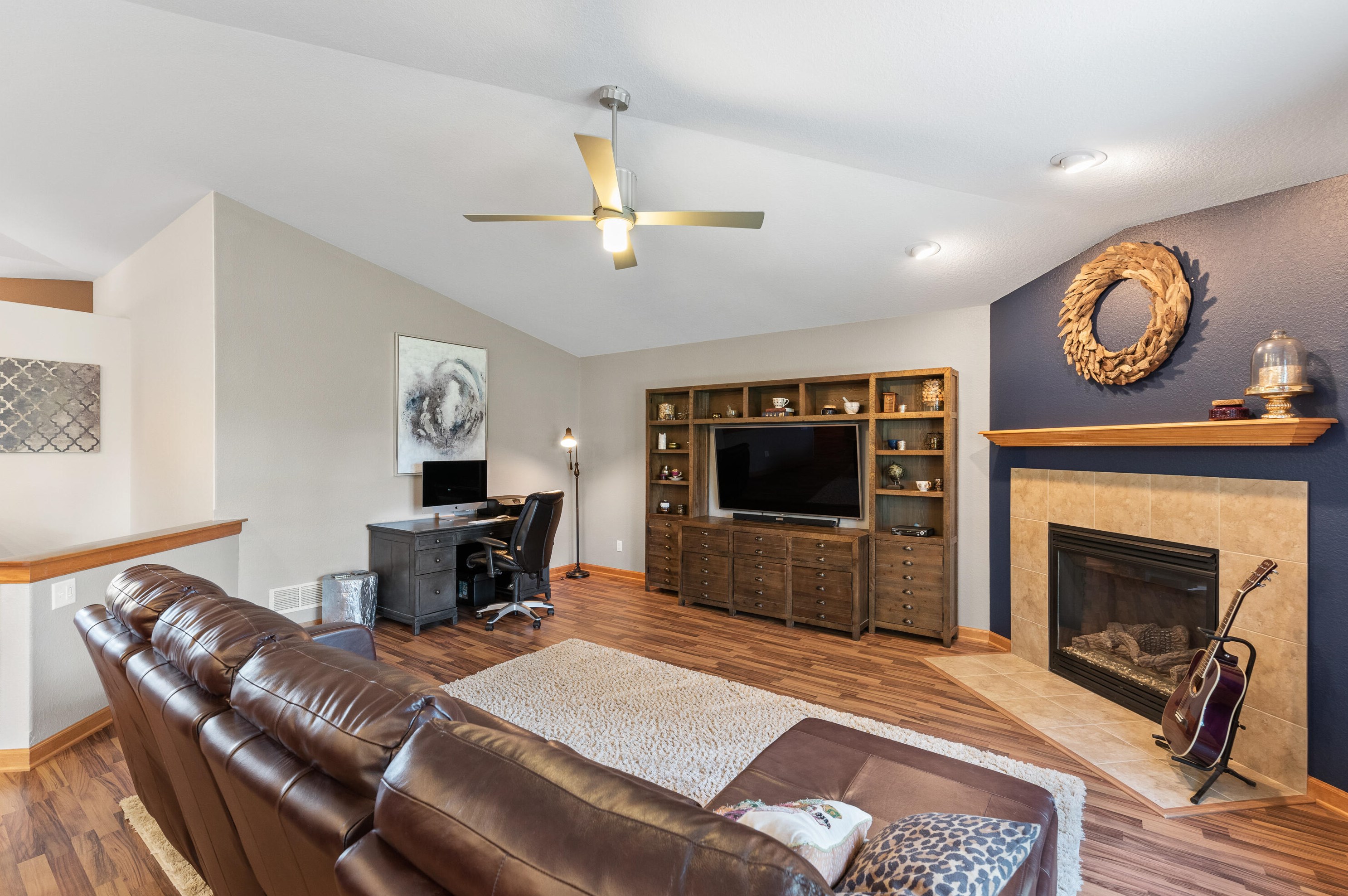 3880 Green Meadows Ct, Oak Creek WI  53154-6653 exterior