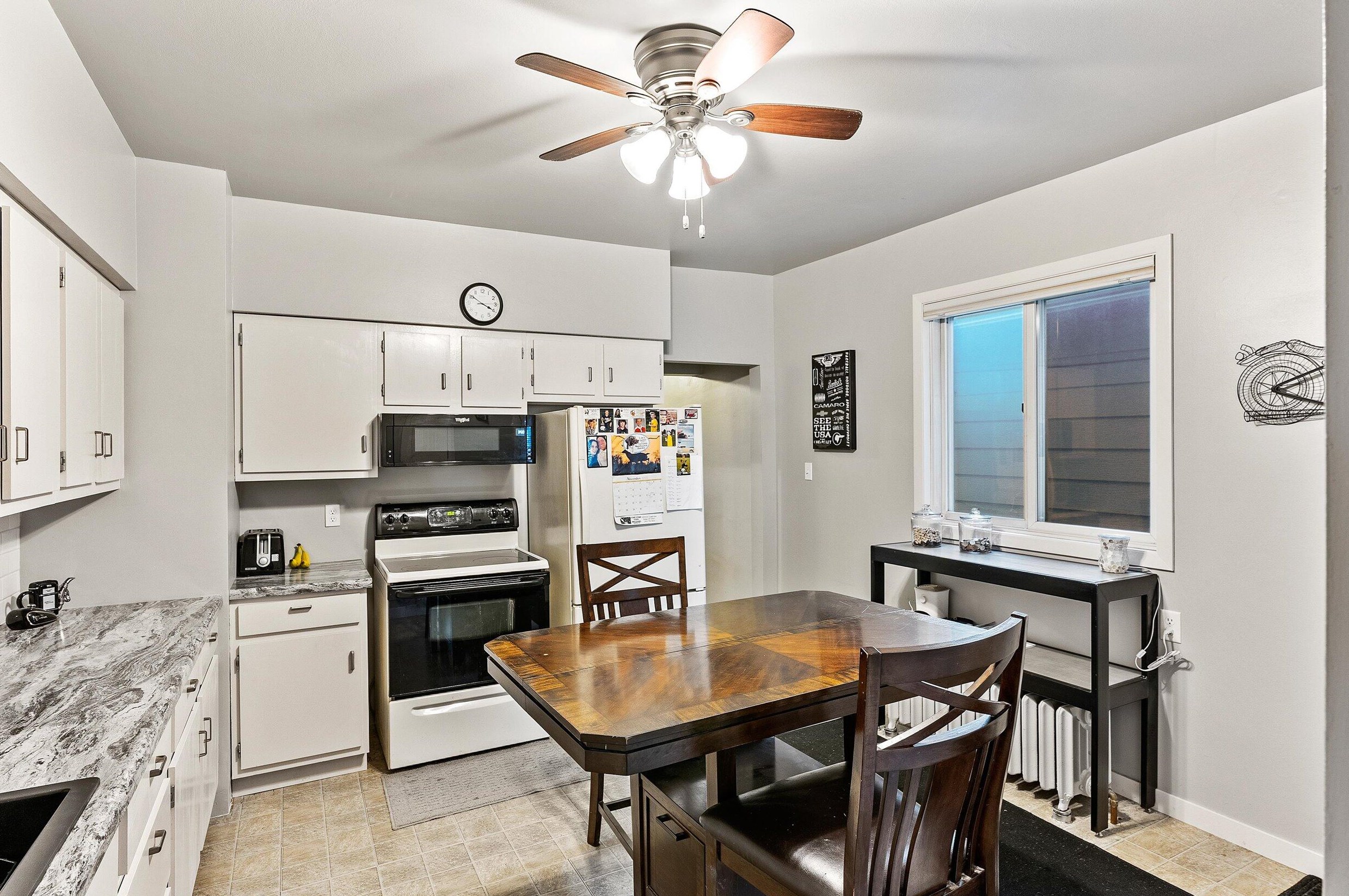 1612 Michigan Ave, Sheboygan, WI 53081-3273