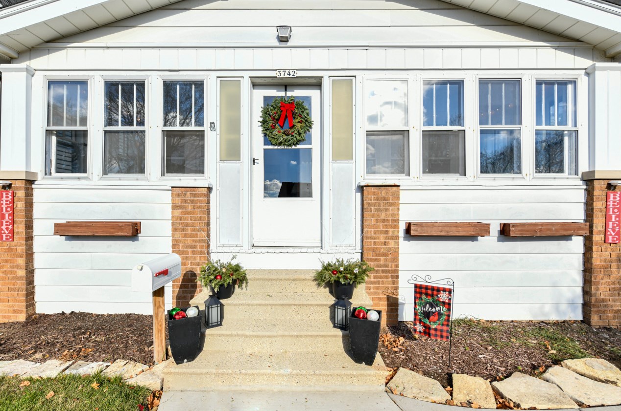 3742 Plankinton Ave, Cudahy, WI 53110-1511