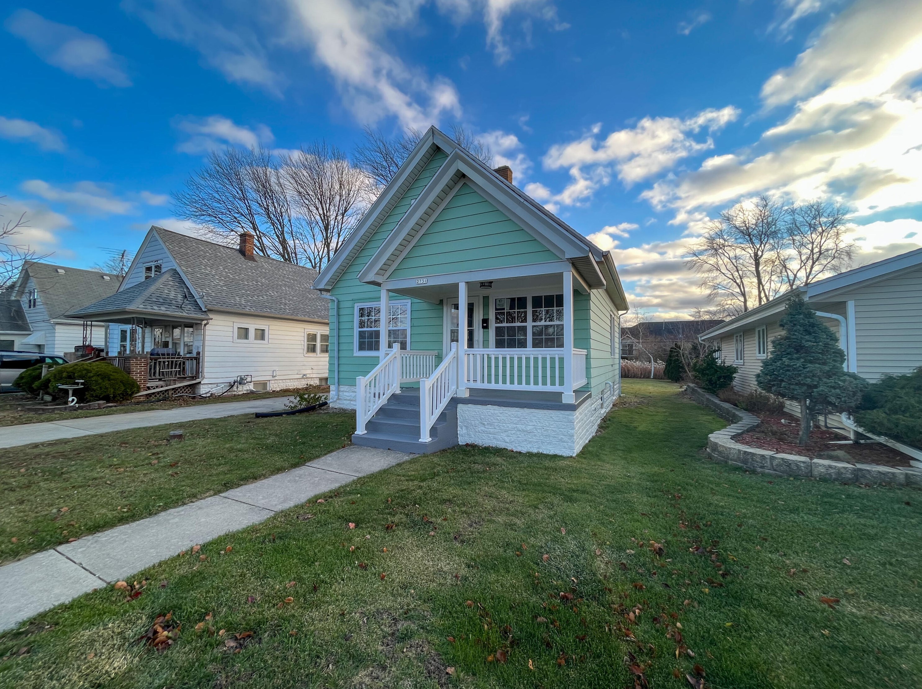 2731 Carpenter Ave, Cudahy, WI 53110-1313
