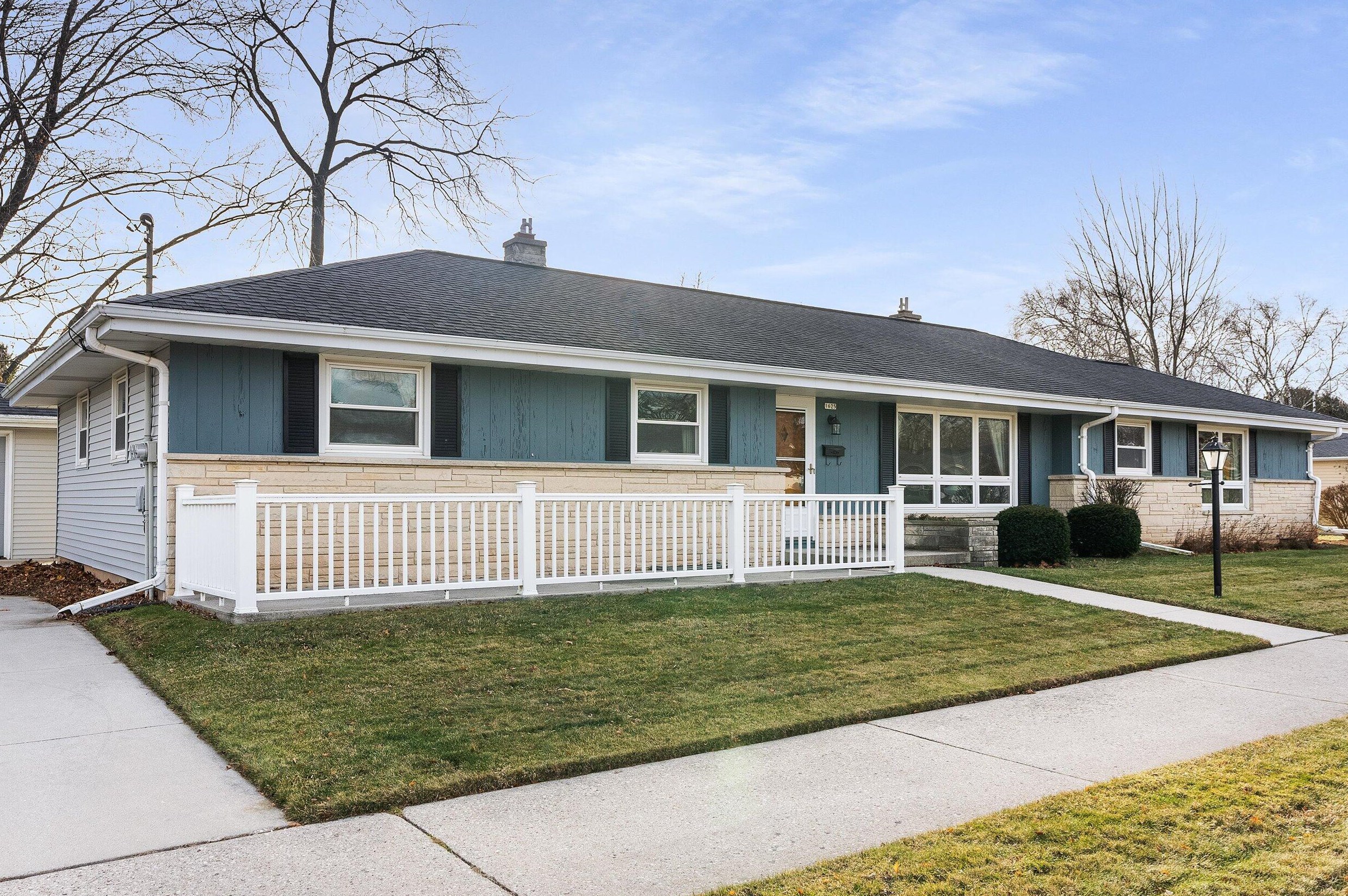 1625 N 21st St, Manitowoc, WI 54220
