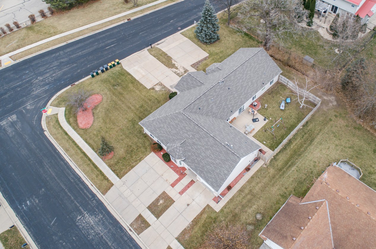 1501 Commonwealth Dr, Fort Atkinson WI  53538-3109 exterior