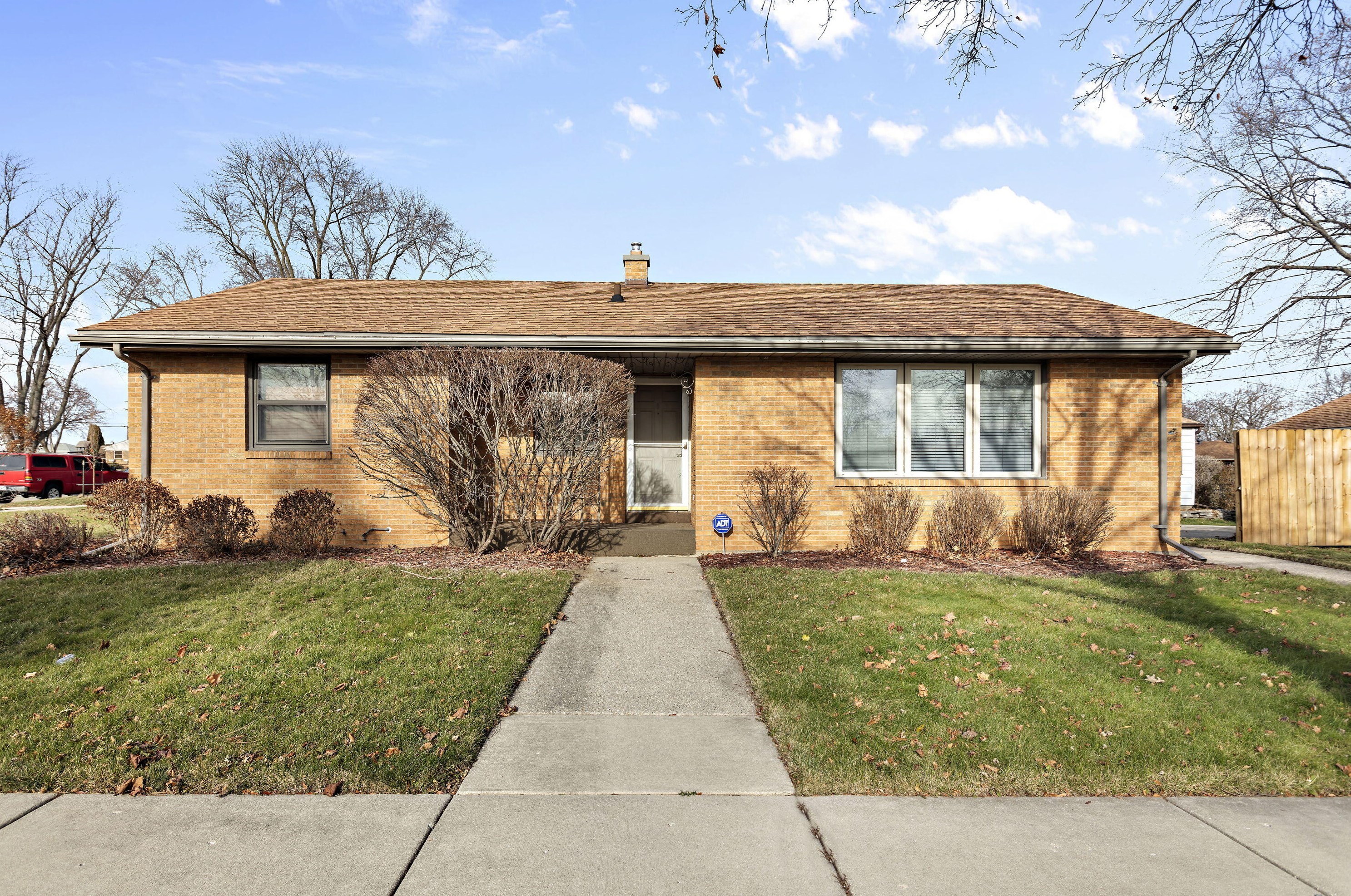 4520 Blue River Ave, Racine, WI 53405-3904
