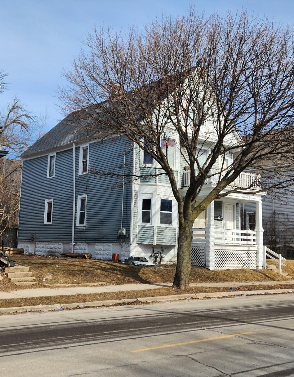 608 W Burleigh St #610, Milwaukee, WI 53212