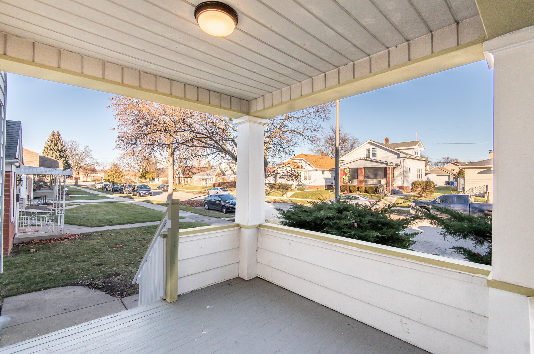 1932 Quincy Ave, Racine, WI 53403