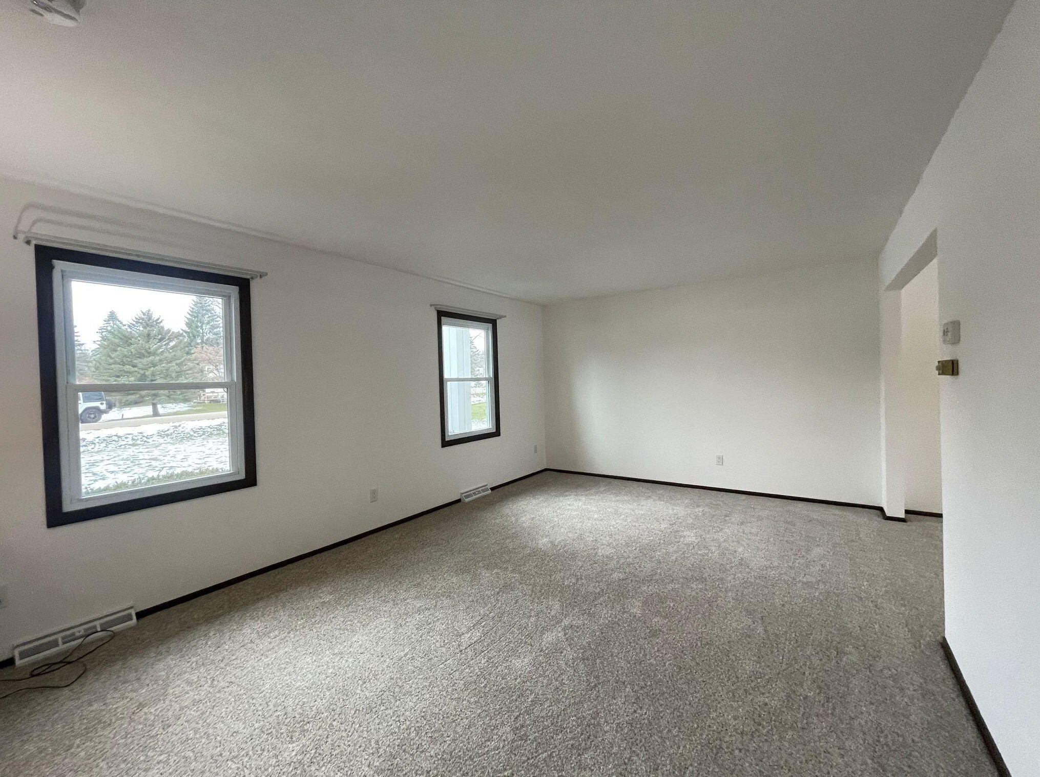 17800 W Saturn Dr, Waukesha, WI 53146