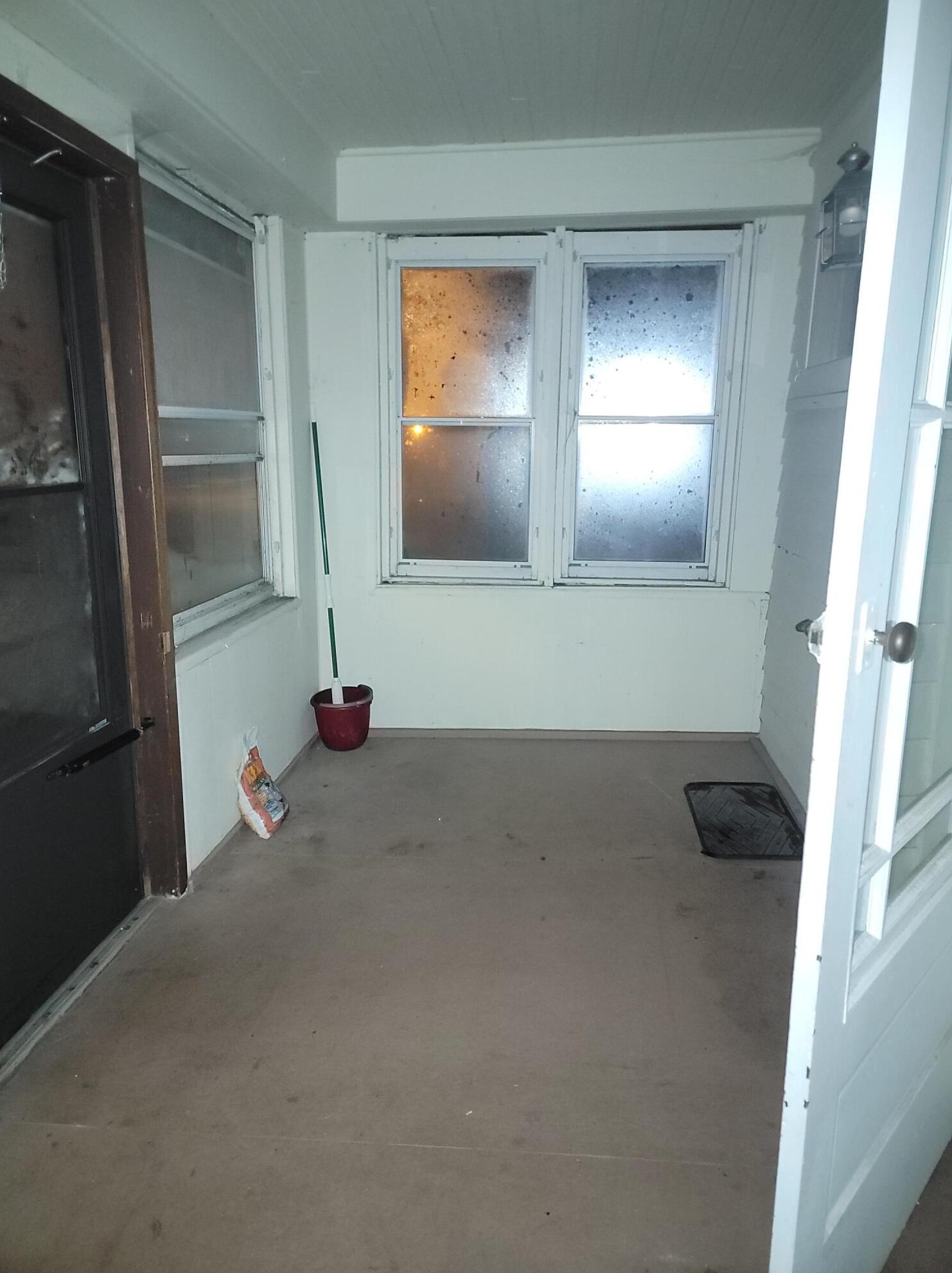 15 E Nevada Ave, Oshkosh, WI 54901