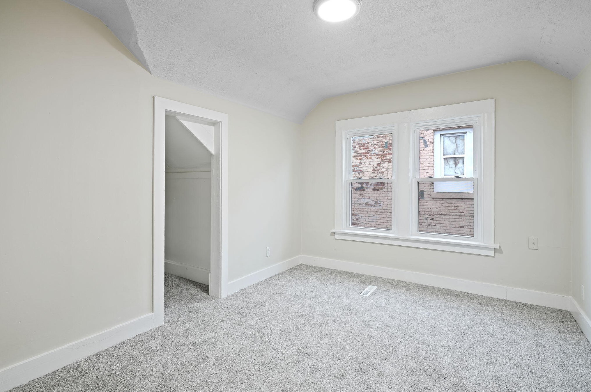 2213 Racine St, Racine WI  53403-3344 exterior