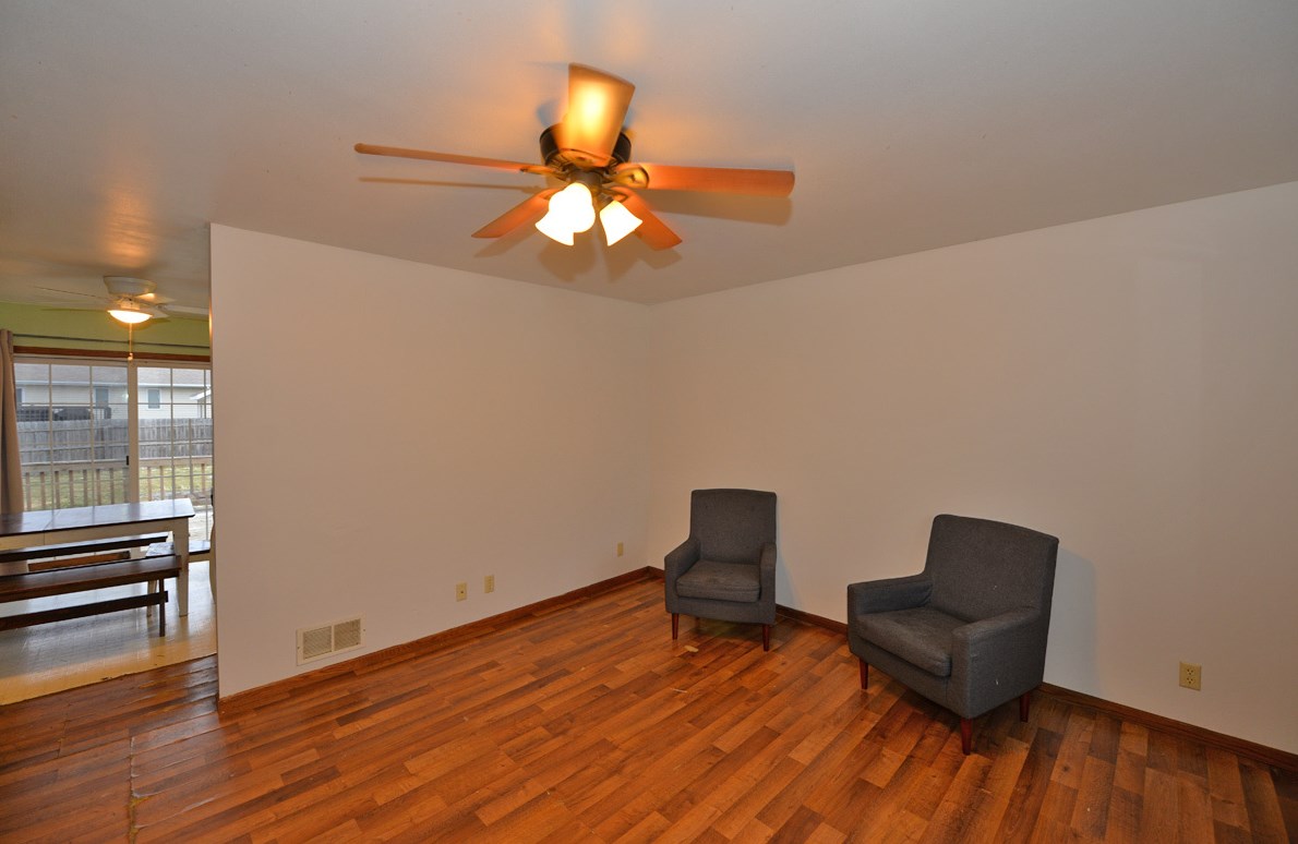 1826 Deane Blvd, Racine, WI 53403-2352