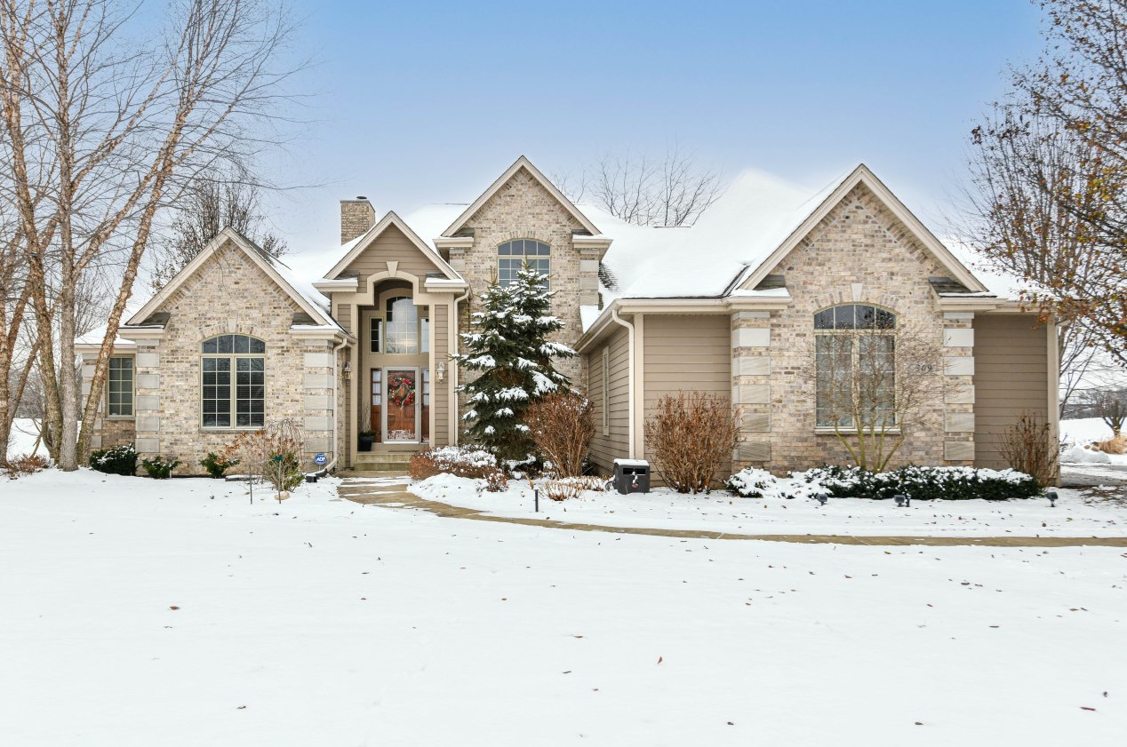 309 Cypress Point, North Prairie, WI 53153