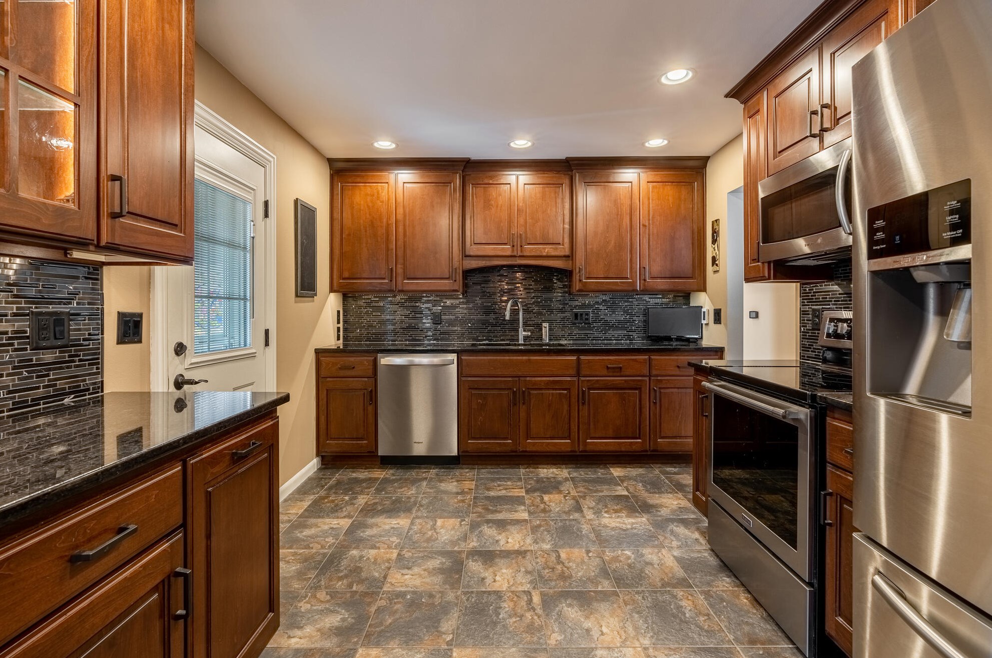 2337 42nd St, Two Rivers, WI 54241