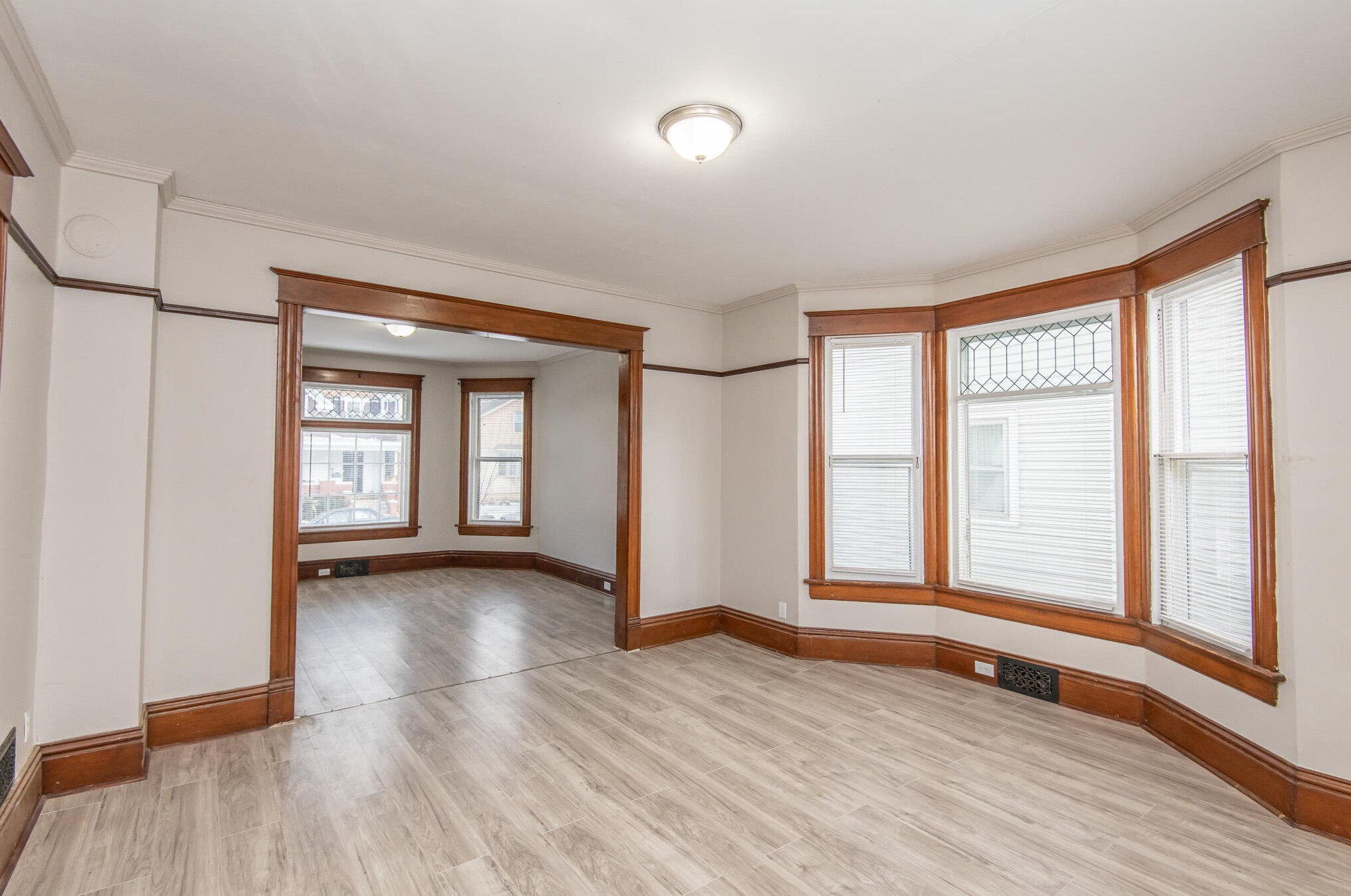 1522 Holmes Ave, Racine WI  53405-3587 exterior