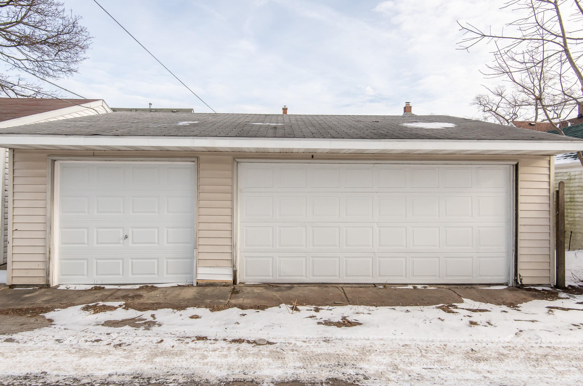 1522 Holmes Ave, Racine WI  53405-3587 exterior