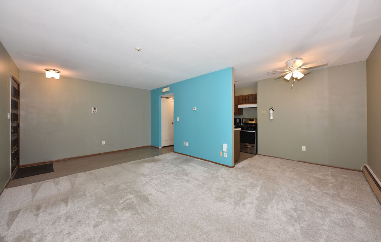 4080 W Rivers Edge Cir #5, Milwaukee, WI 53209
