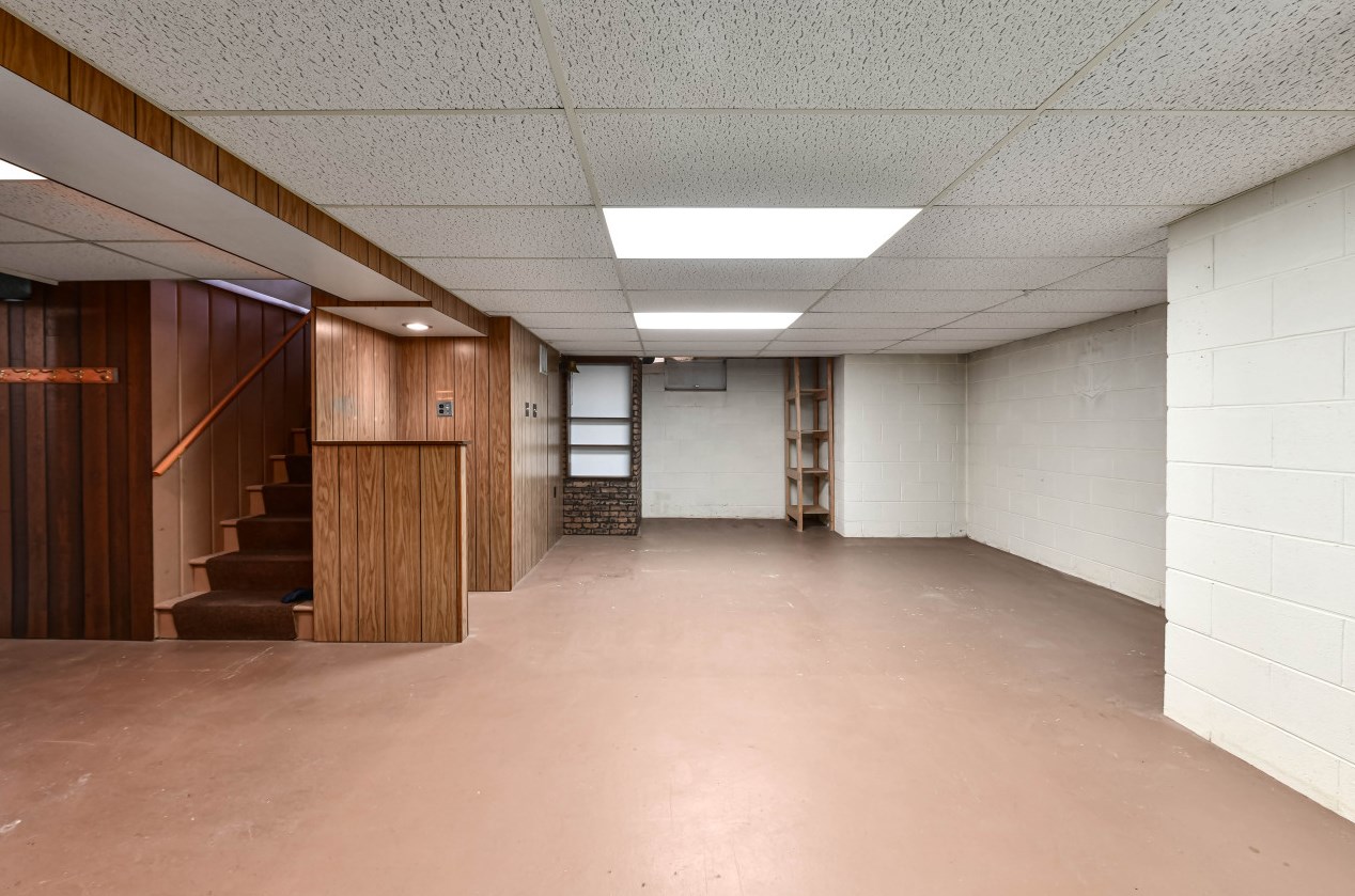 5970 Delaware Ave, Cudahy WI 53110-2849 exterior