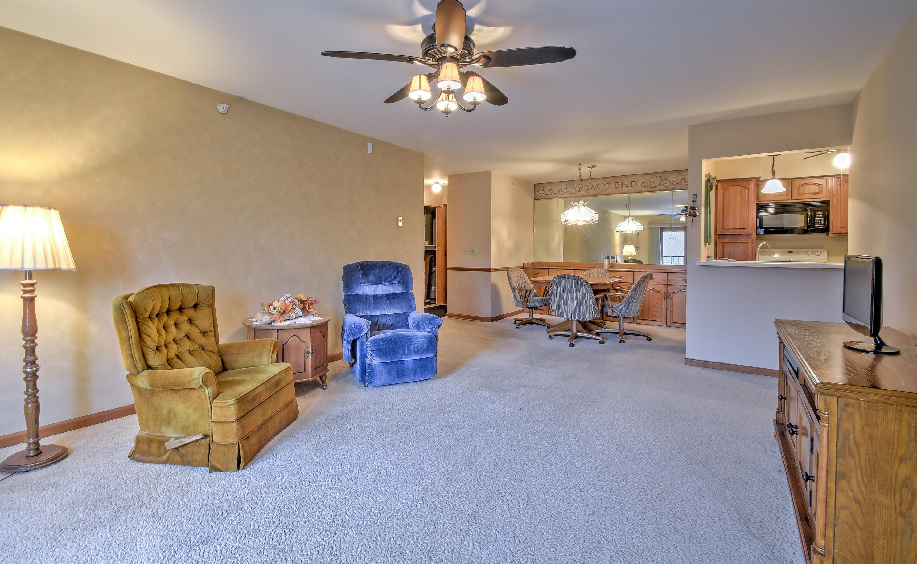 530 N Silverbrook Dr #211, West Bend, WI 53090