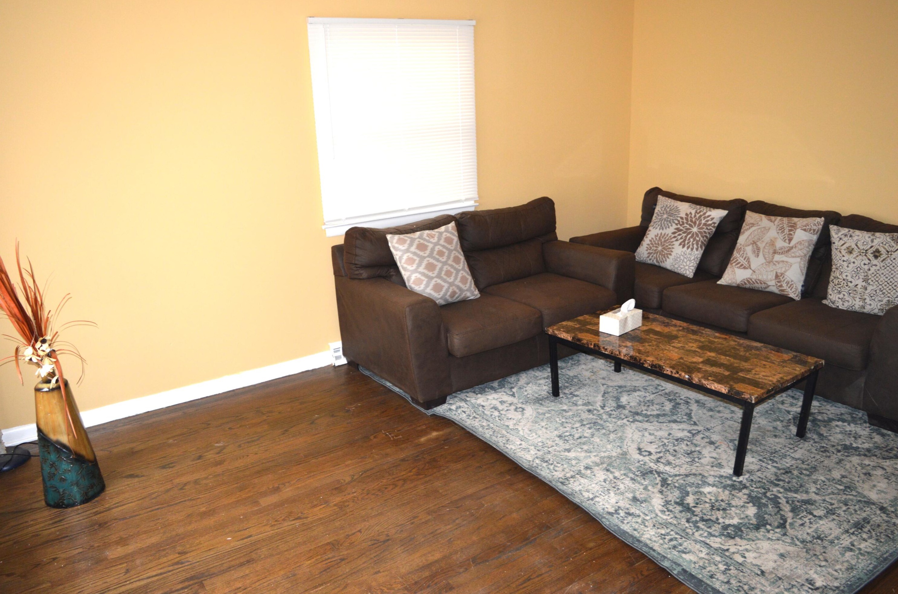 2410 14th Ave, South Milwaukee, WI 53172-2404