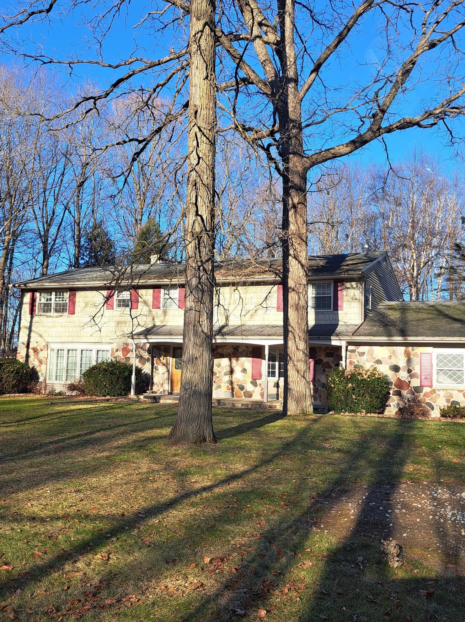 1105 Westwood Ln, Manitowoc, WI 54220