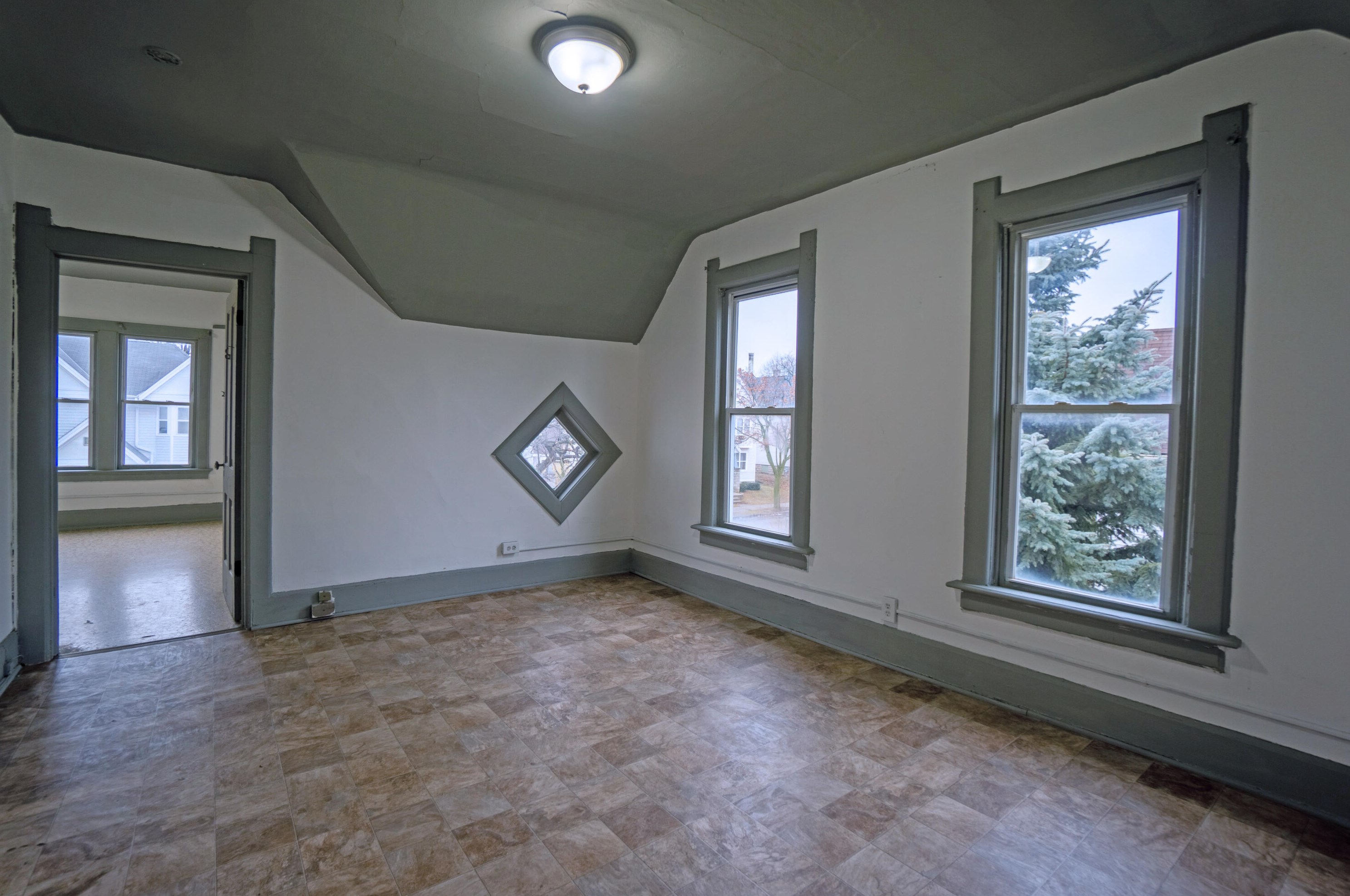 2361 12th St, Milwaukee WI  53215-3108 exterior