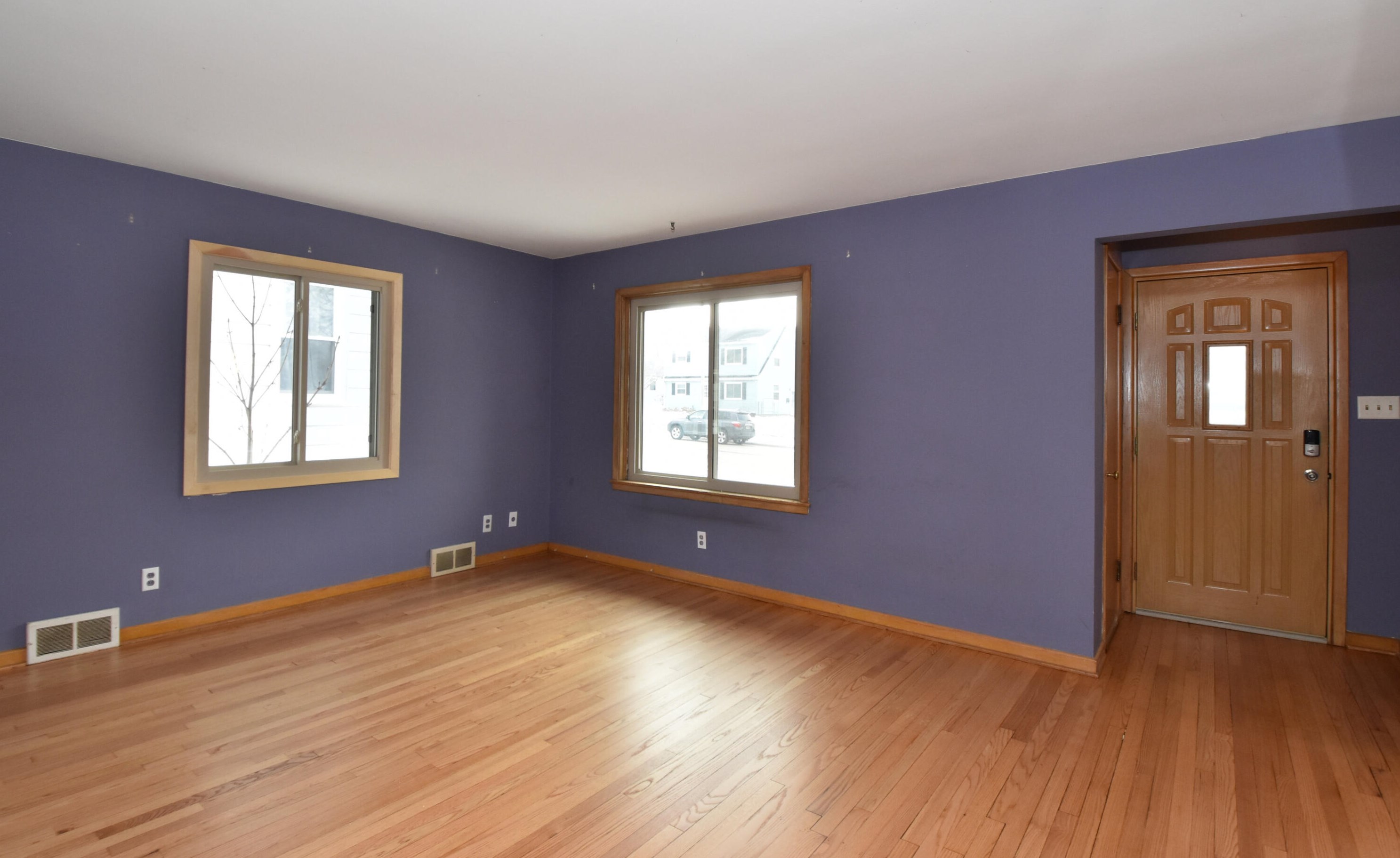 3402 Bottsford Ave, Cudahy, WI 53110-1024