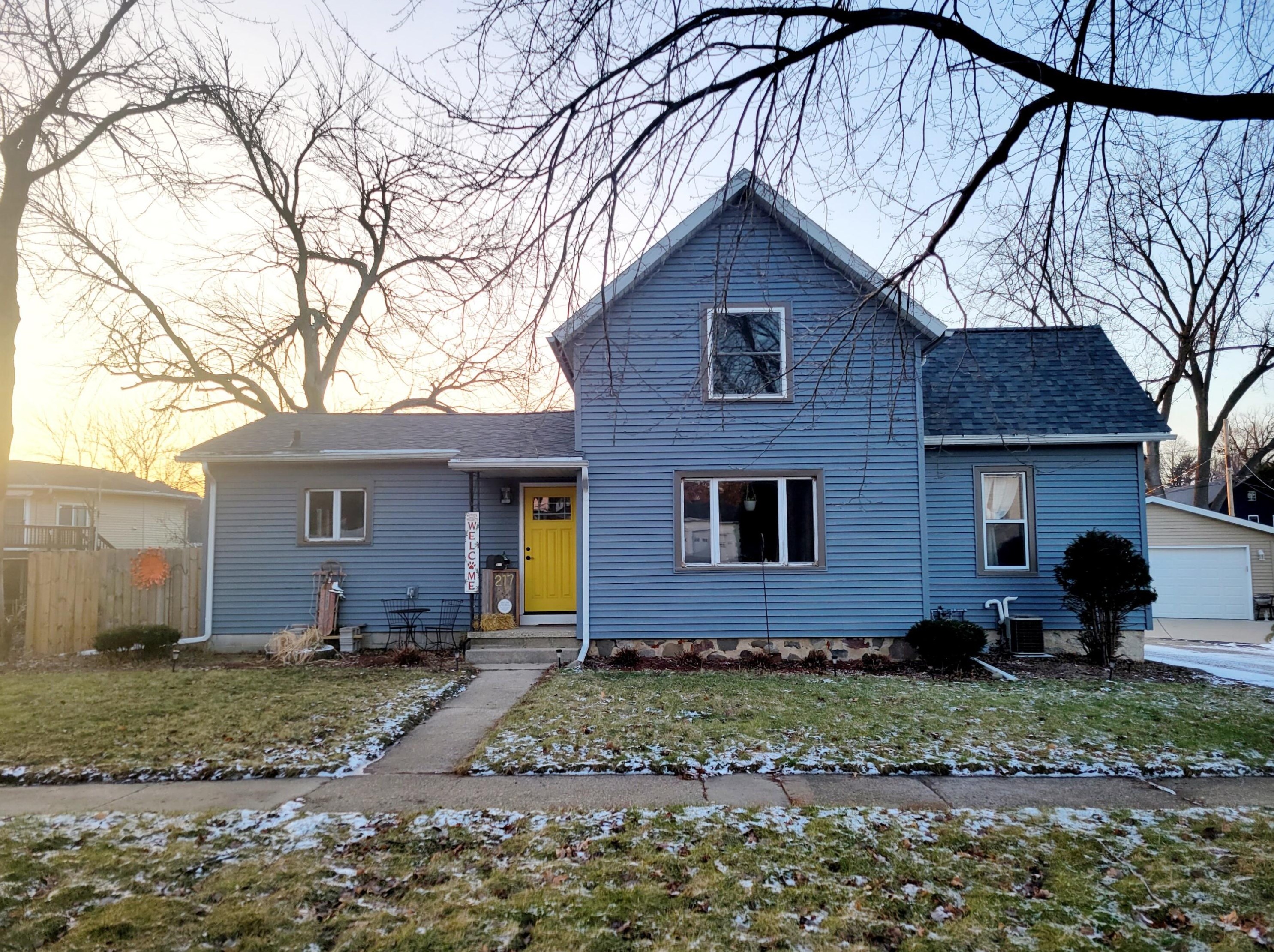 217 Marion Ave, Jefferson, WI 53549-1518