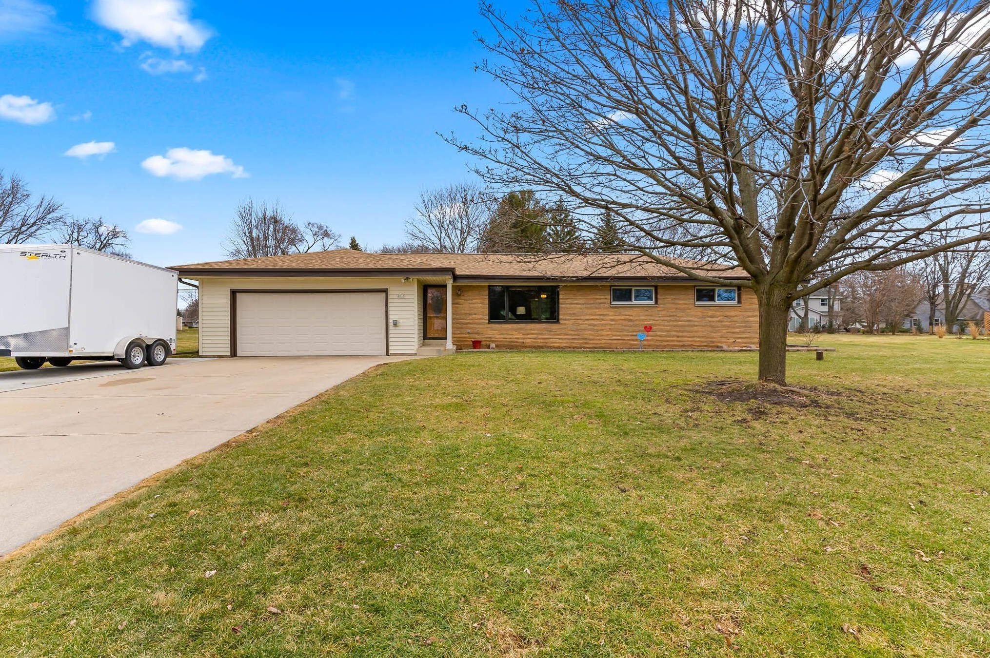 2830 Harmony Cir, Brookfield, WI 53045-3217