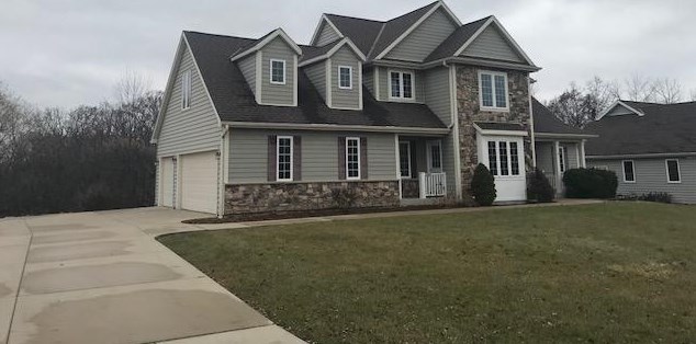 4575 W Woodland Dr, Hales Corners, WI 53132