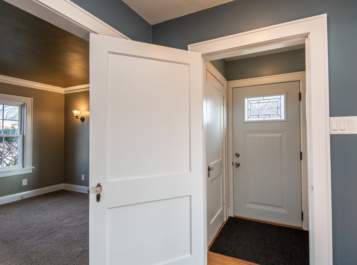 801 Marshall Ave, South Milwaukee, WI 53172-2642