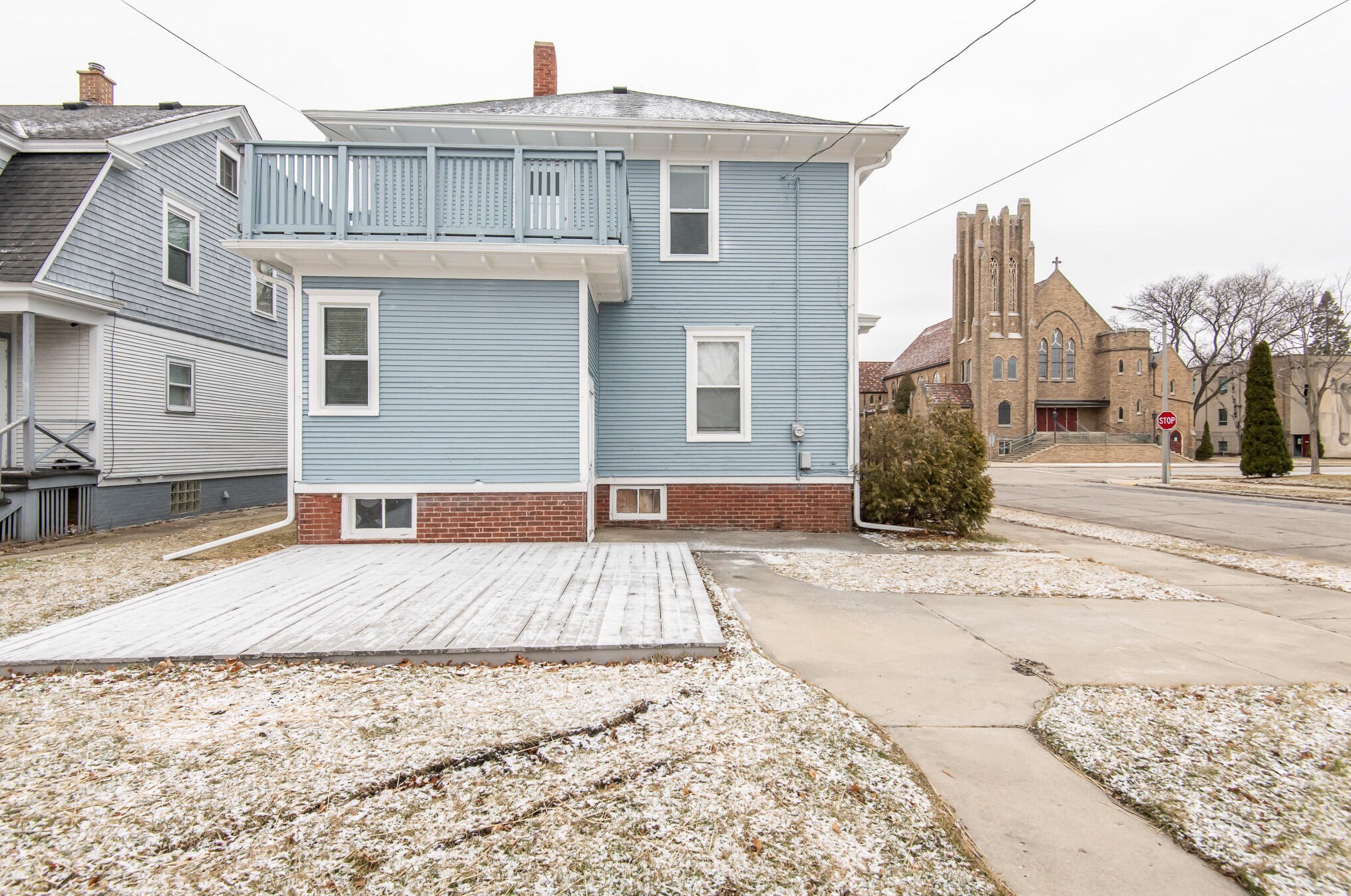 2824 Wright Ave, Racine, WI 53405-5009