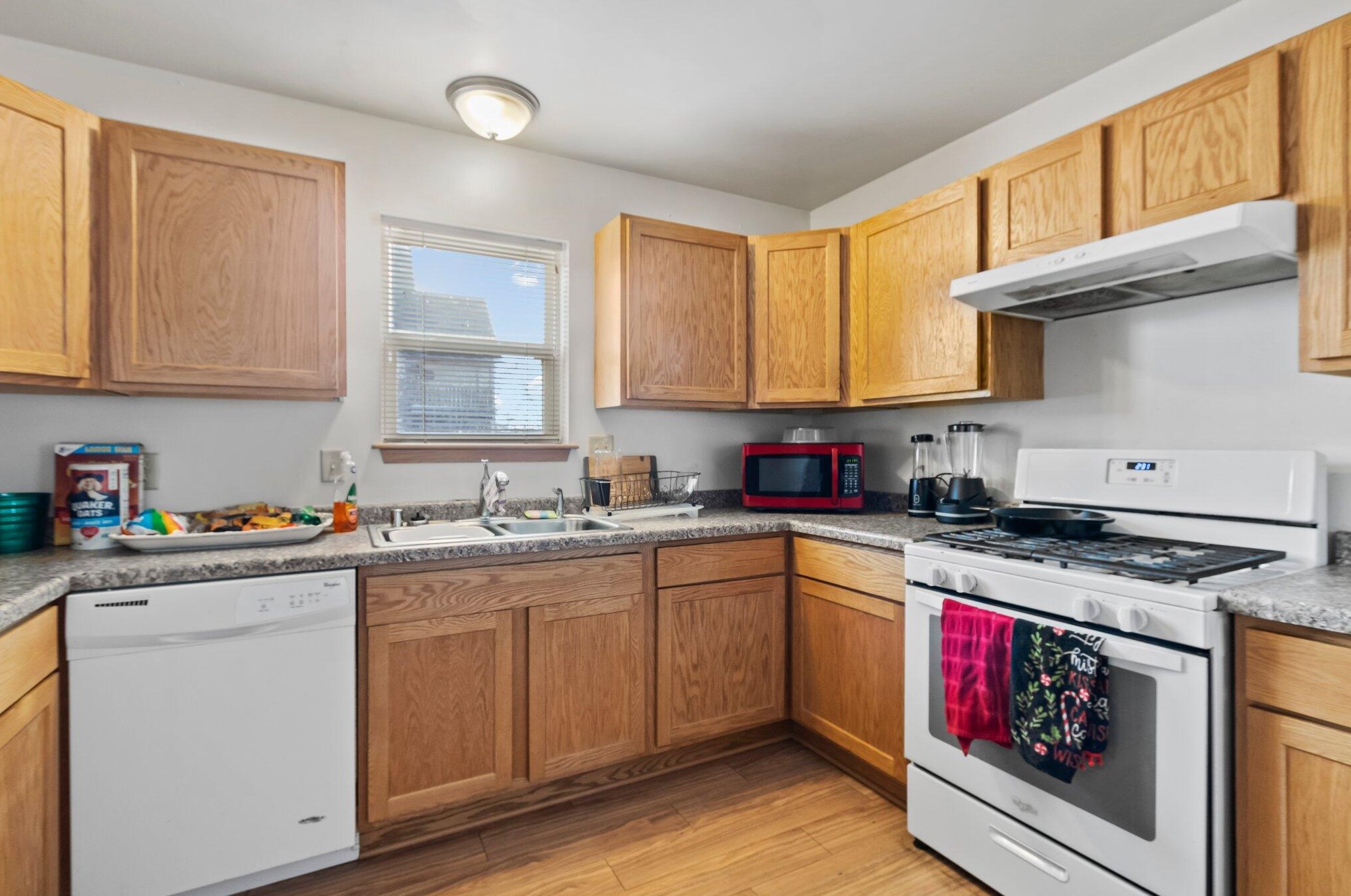 1551 33, Milwaukee WI 53208-2301 exterior