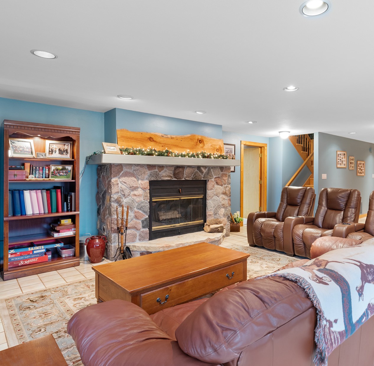 4702 Willow Creek Ln, Sheboygan WI  53083-2158 exterior