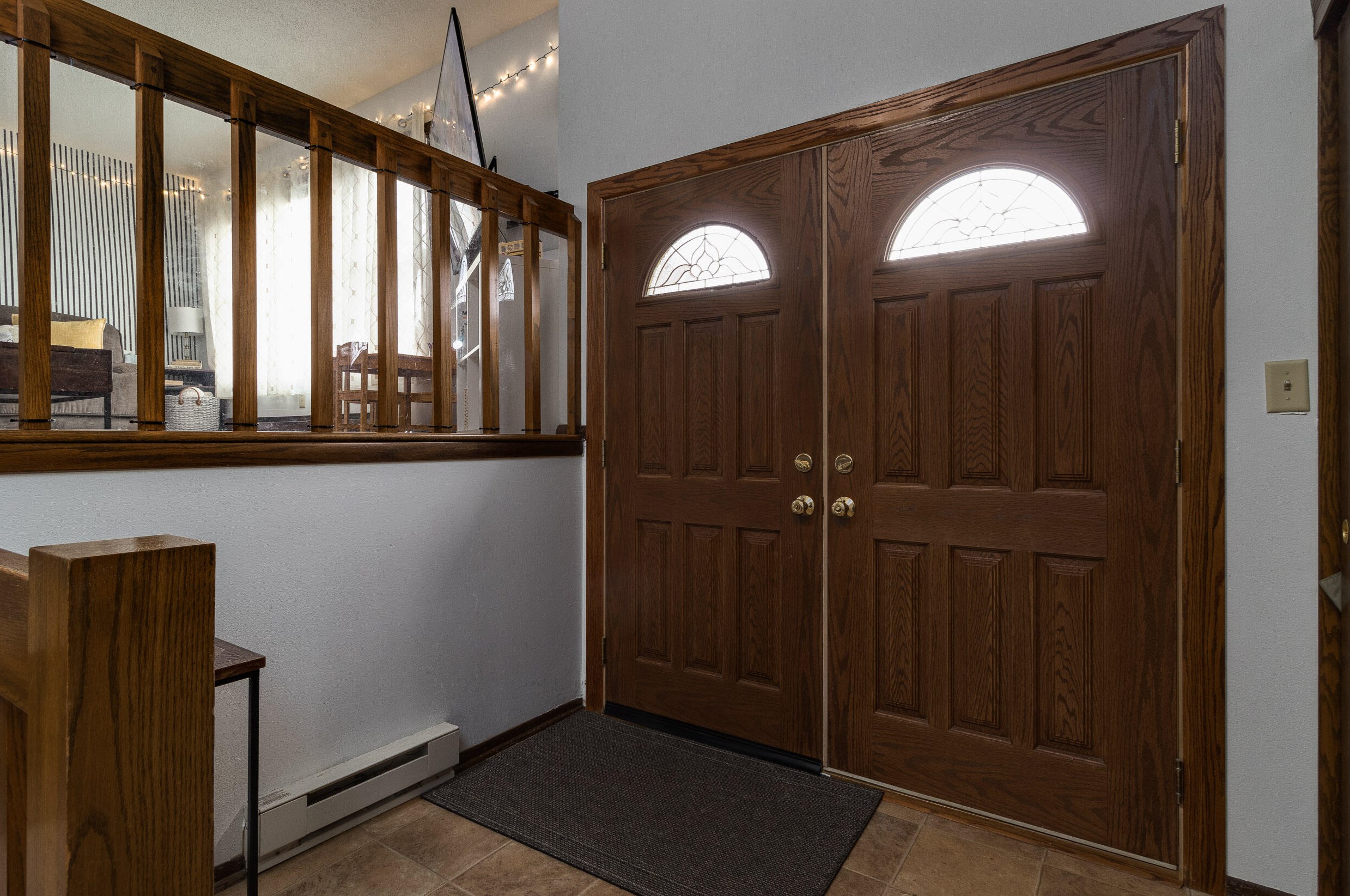 11817 Grange Ave, Hales Corners, WI 53130-1034