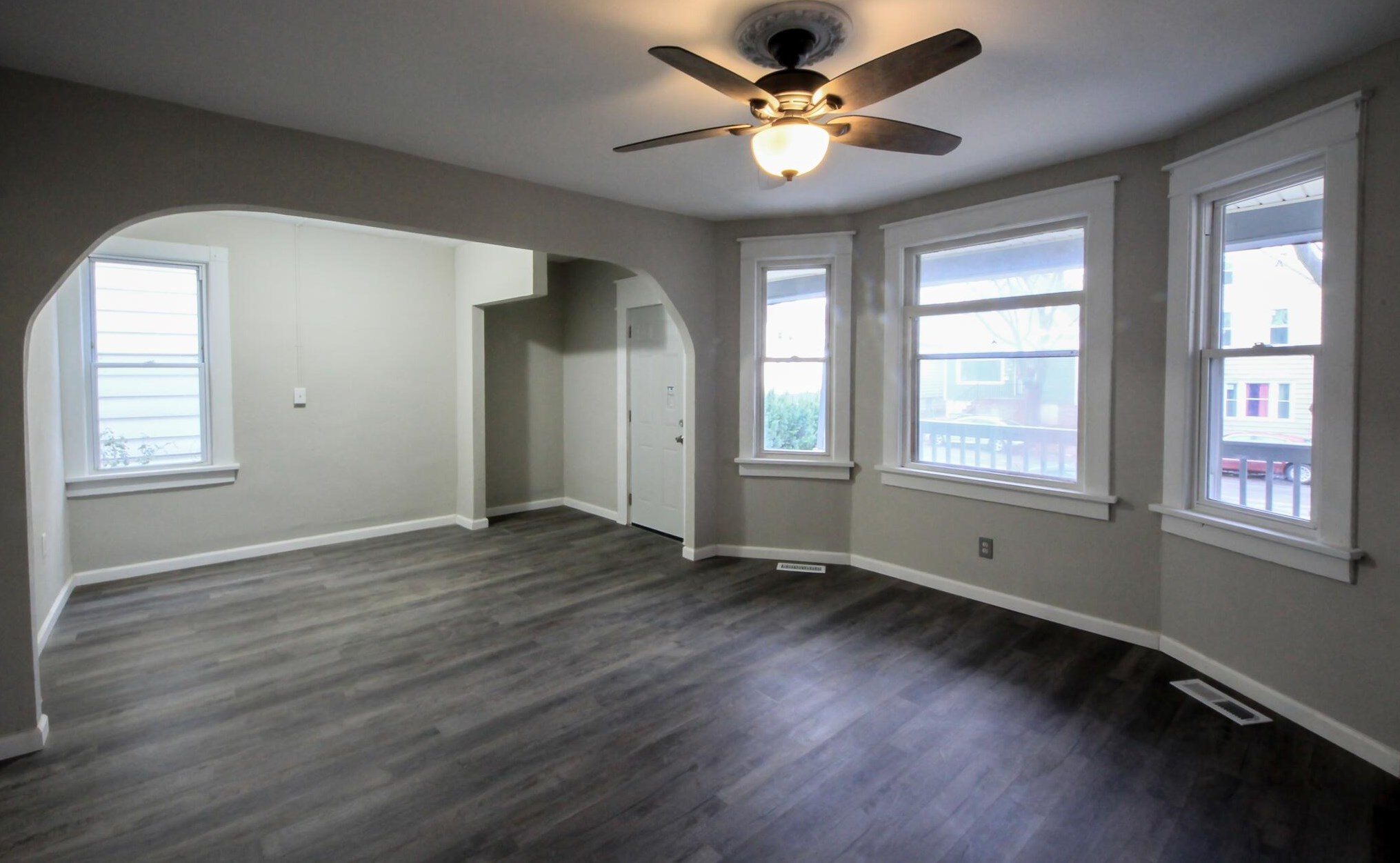 2478 S 5th St, Milwaukee, WI 53207