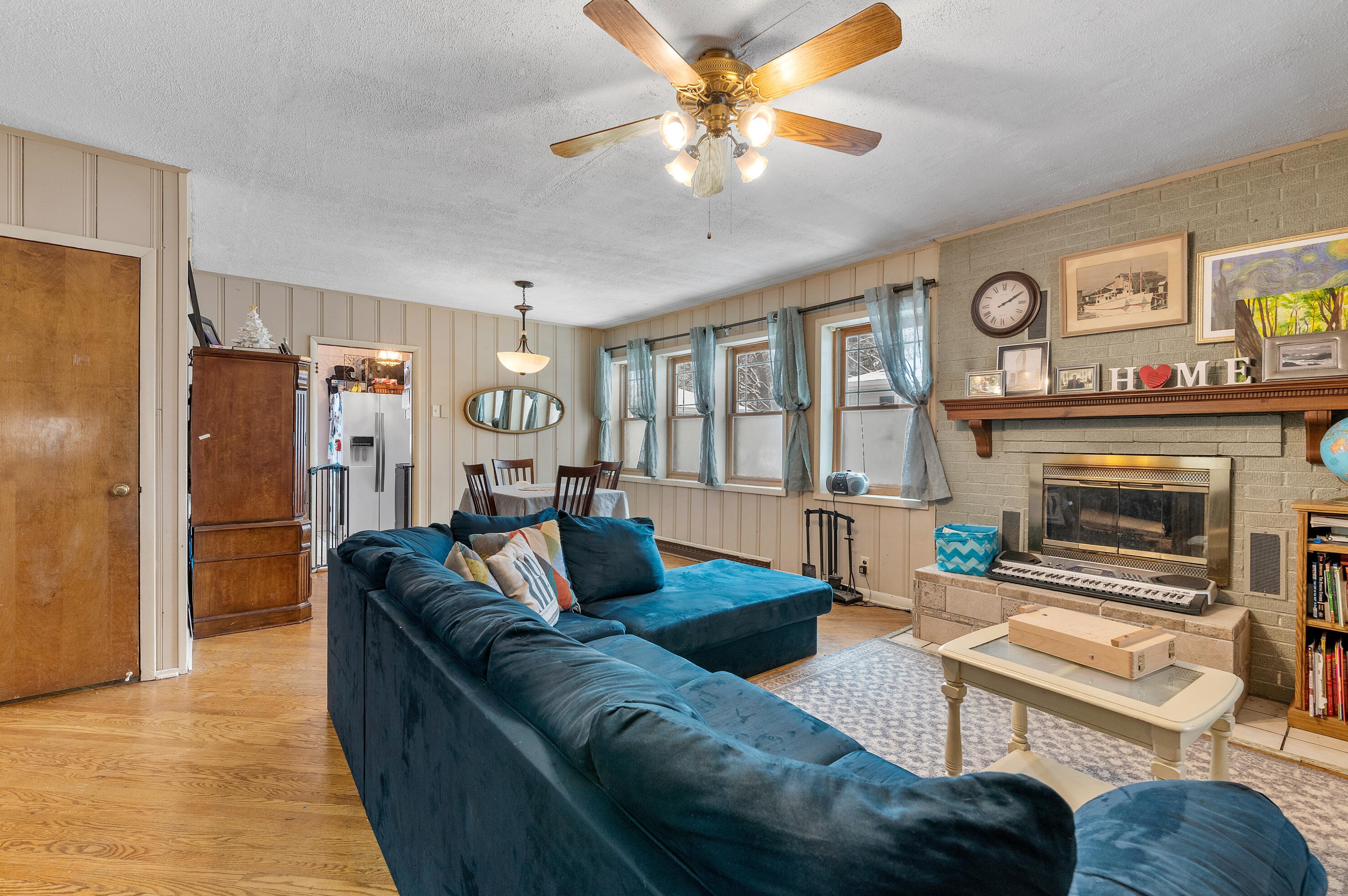 411 Rogers St, Hartford, WI 53027-1710