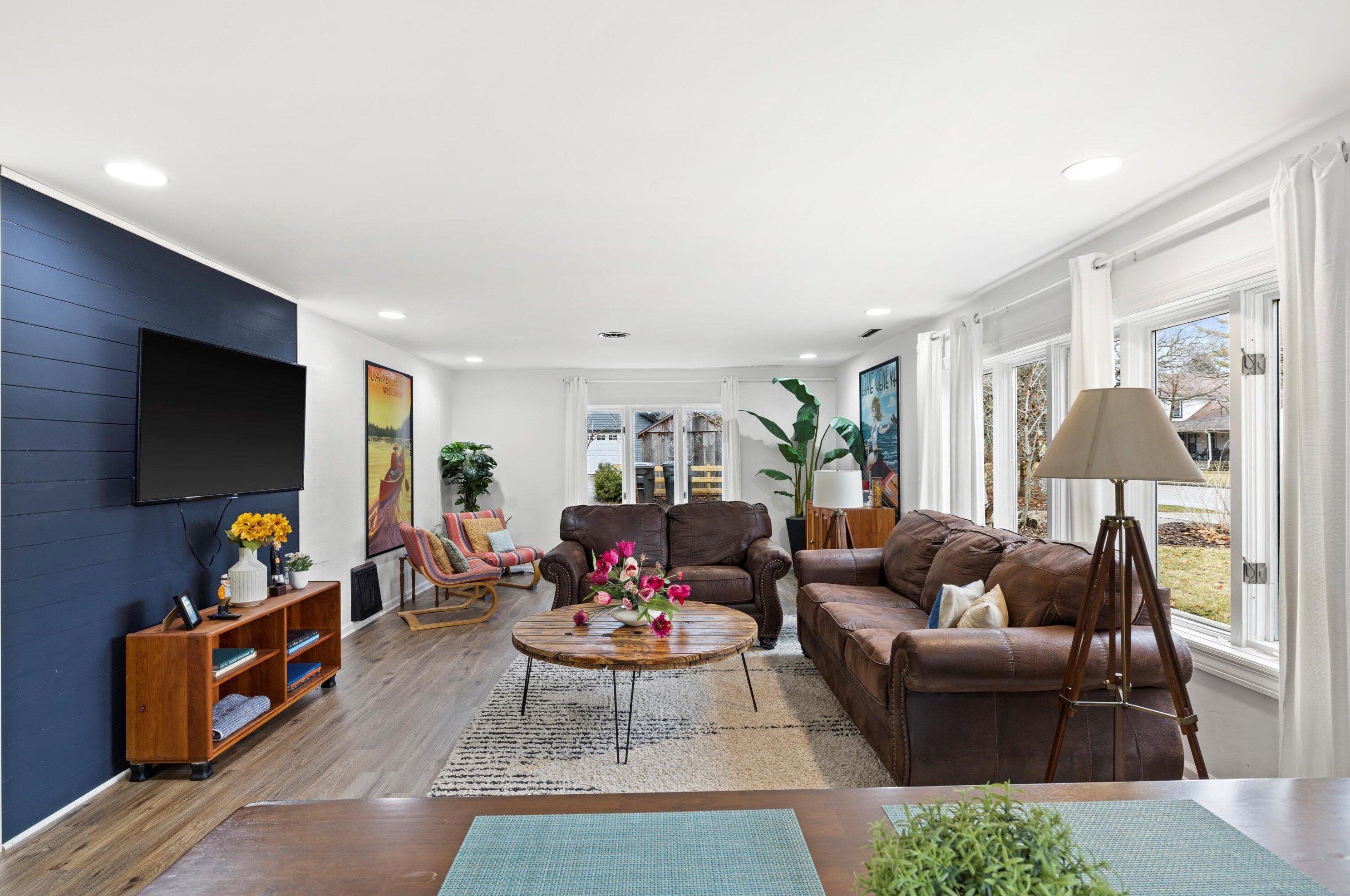 812 Center St, Lake Geneva, WI 53147