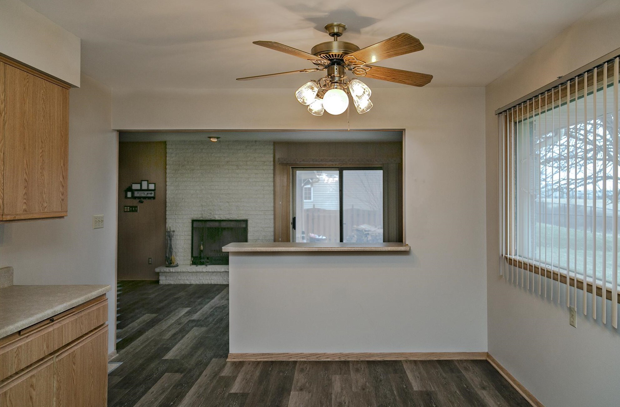 8921 S 13th St, Oak Creek, WI 53154