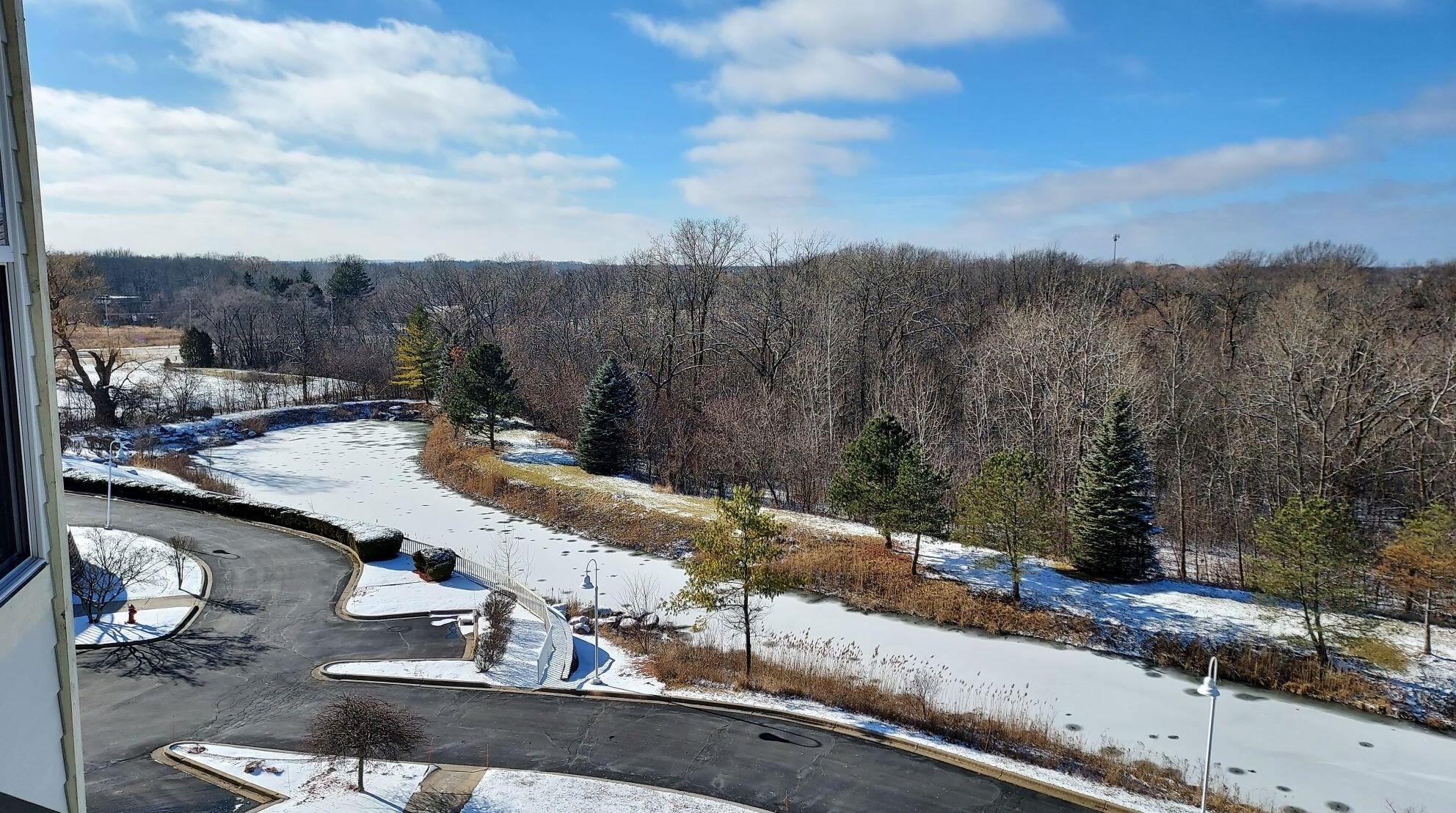6995 S Riverwood Blvd #303, Hales Corners, WI 53132