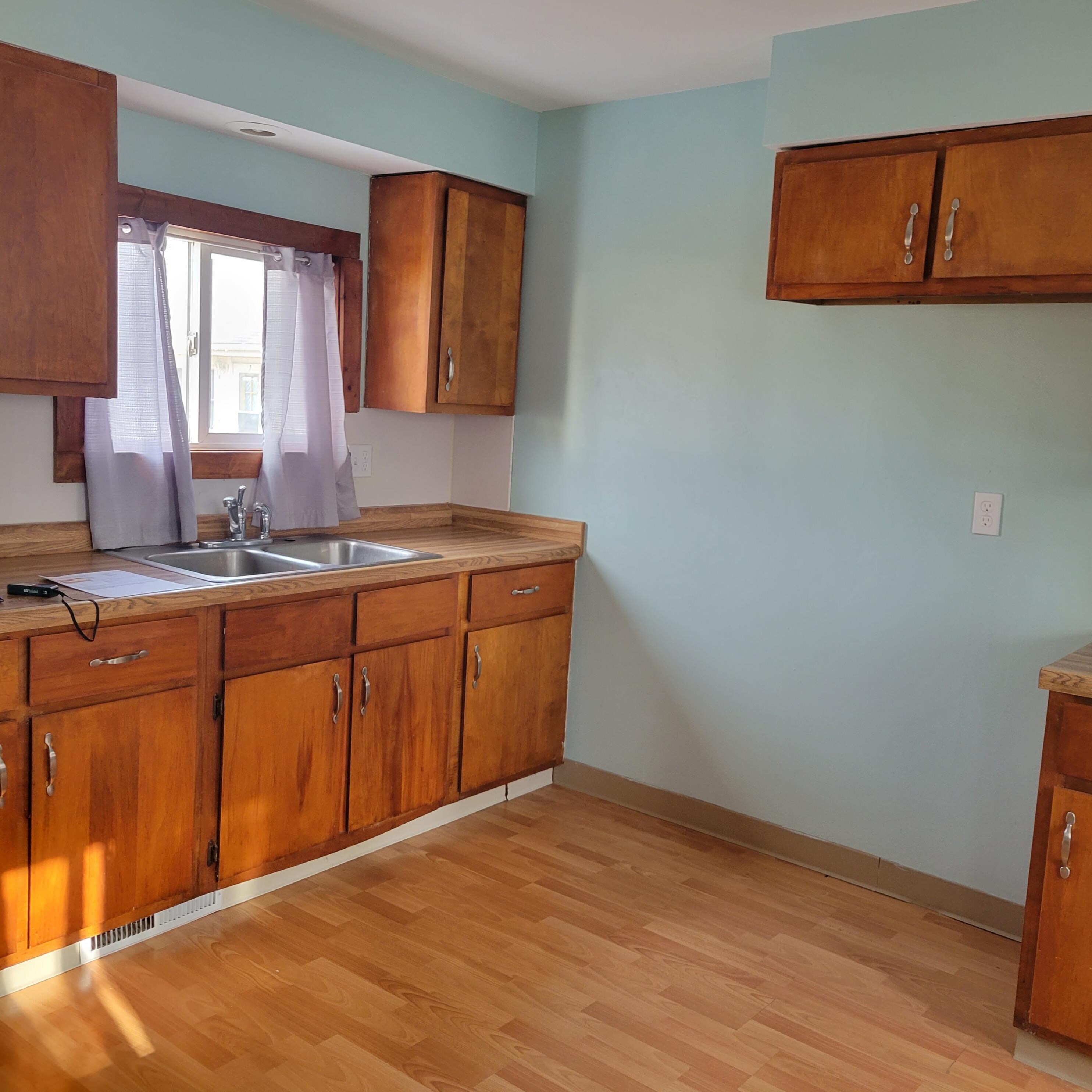 1411 Sheridan Rd, Kenosha, WI 53140
