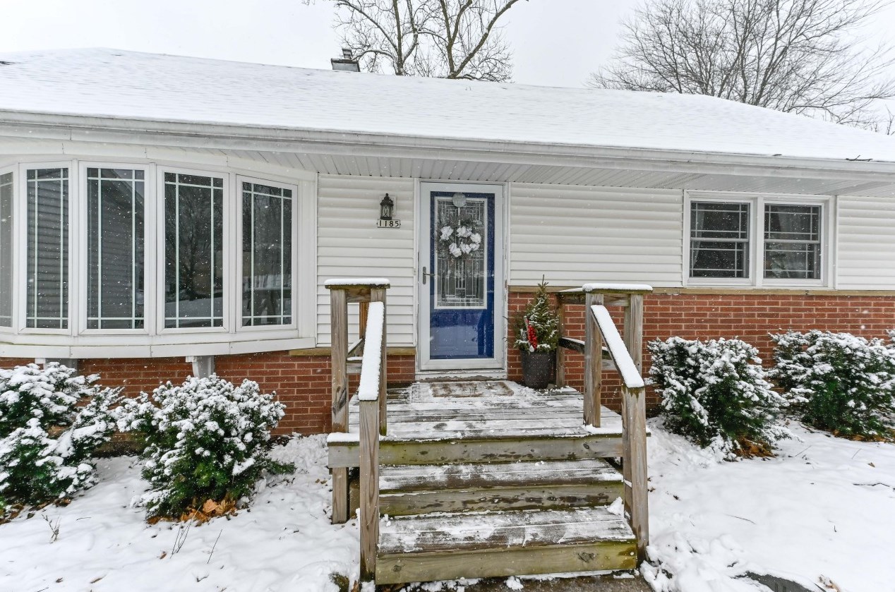 1185 Summit Dr, Waukesha, WI 53186