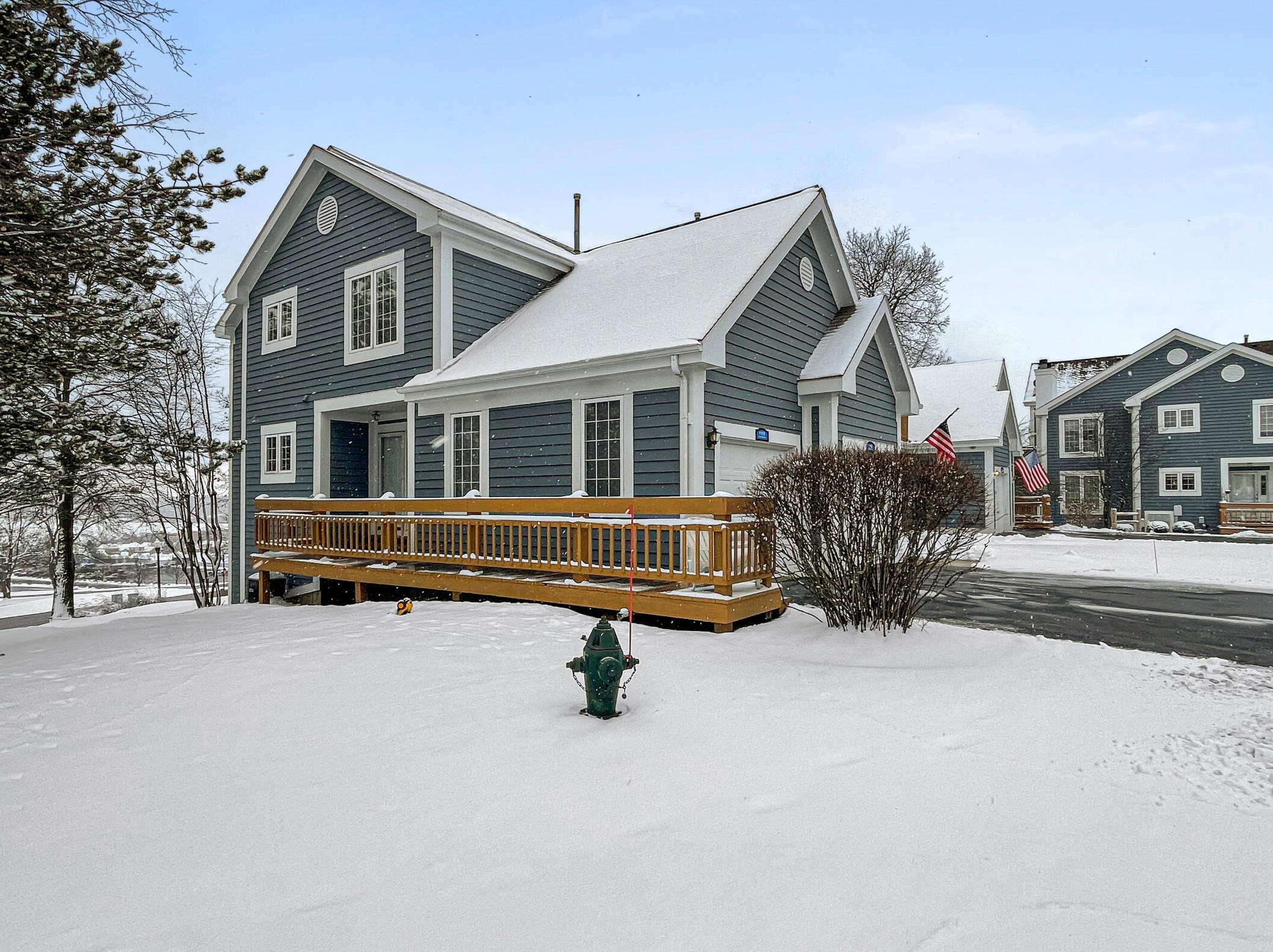 1115 Lakeland Dr, Lake Geneva, WI 53147