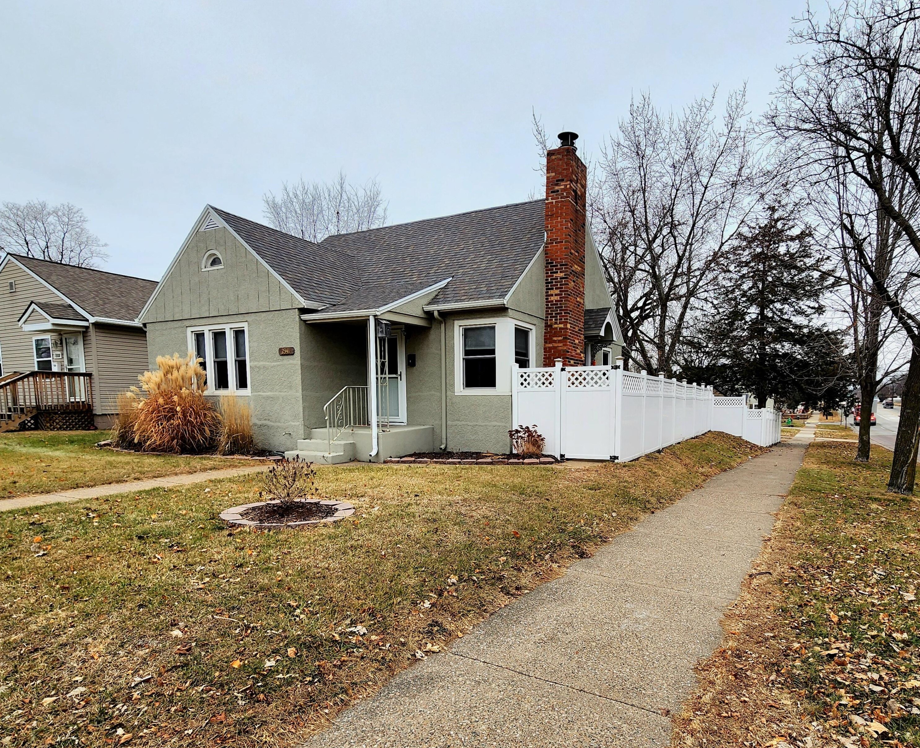 2341 Winnebago St, La Crosse, WI 54601